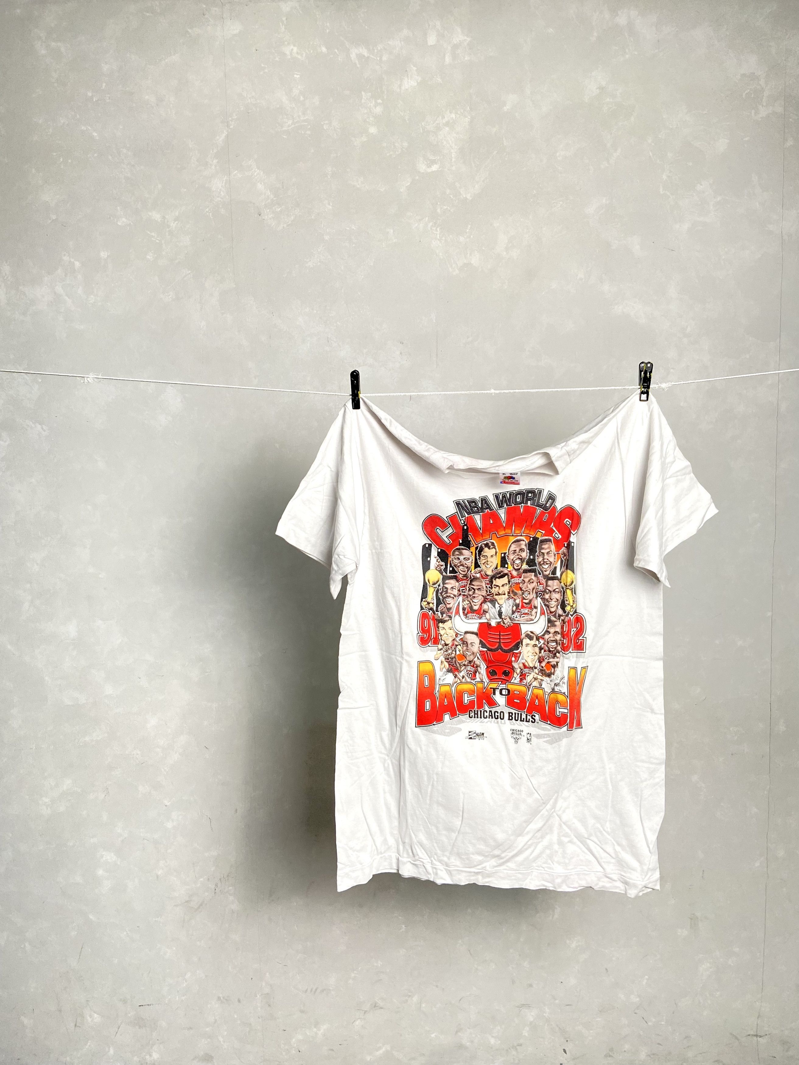 NBA × NFL CHICAGO BULLS NBA CHAMPIONS 1992 Size US XL / EU 56 / 4 - 1 Thumbnail