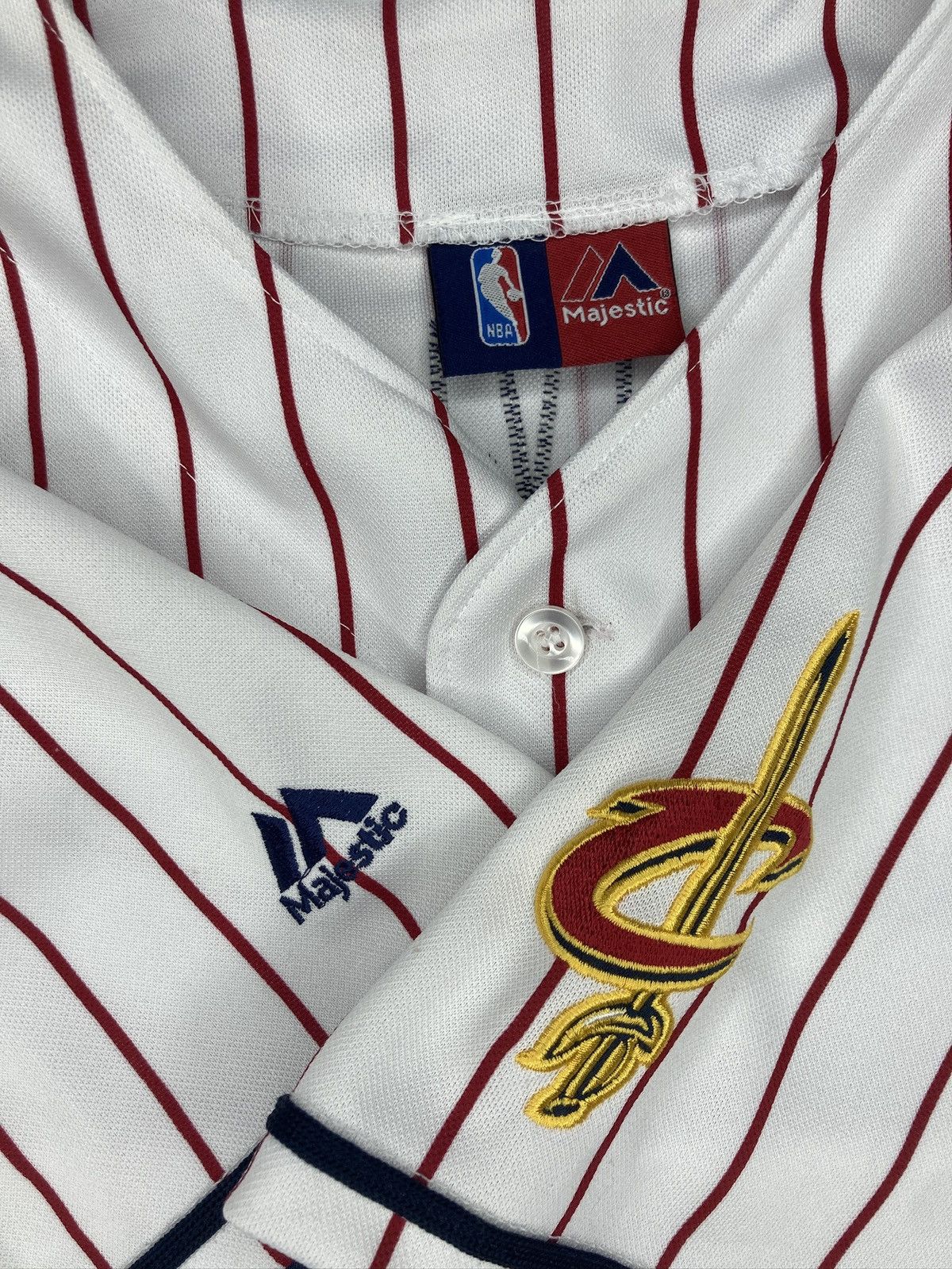 Majestic × NBA Cleveland Cavaliers LeBron James Baseball Jersey Size Large Size US L / EU 52-54 / 3 - 5 Thumbnail