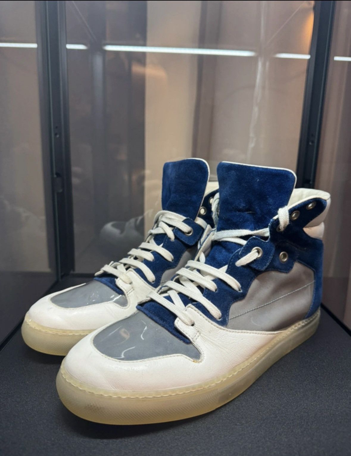 Balenciaga Balenciaga Hightop Sneaker PVC Size US 6 / EU 39 - 1 Thumbnail