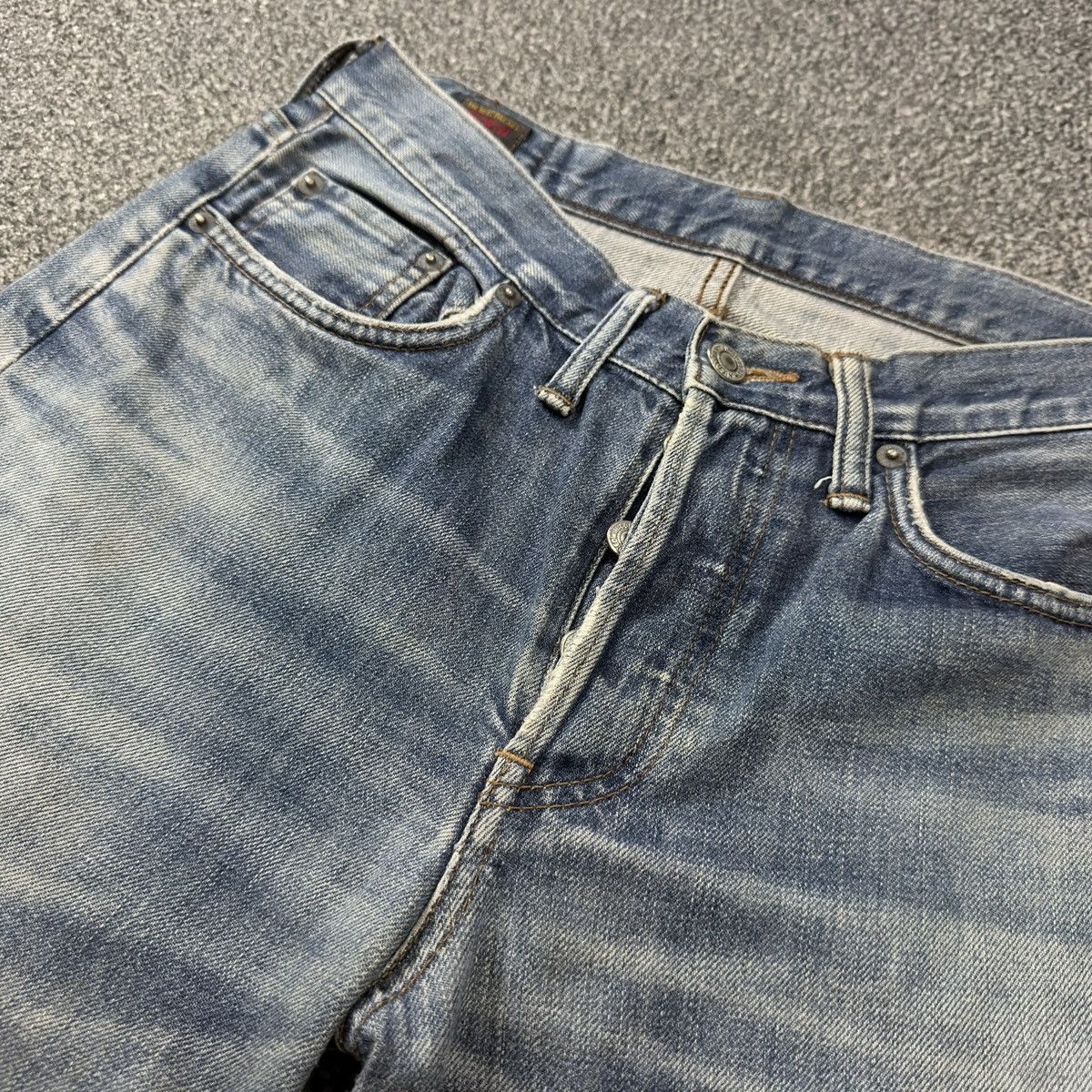 Edwin Vintage 90s Distressed Heavy Faded Wash Japanese Denim Jeans Size US 29 - 14 Thumbnail