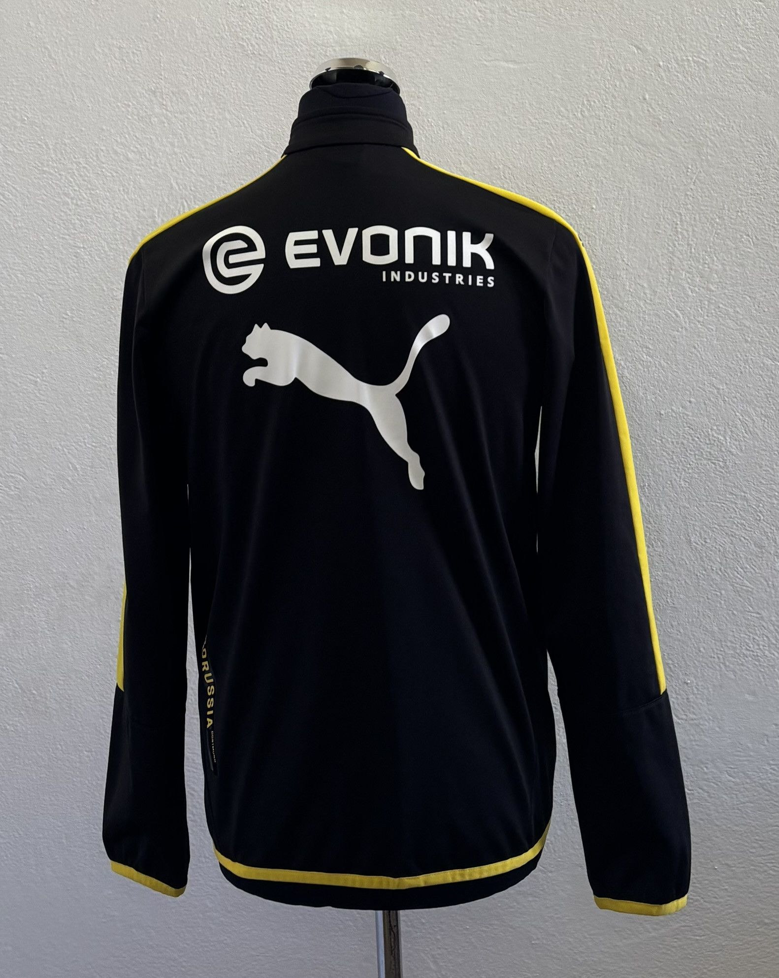 Puma Borussia Dortmund 2015/2016 Puma Football Sweatshirt Small Size US S / EU 44-46 / 1 - 2 Thumbnail
