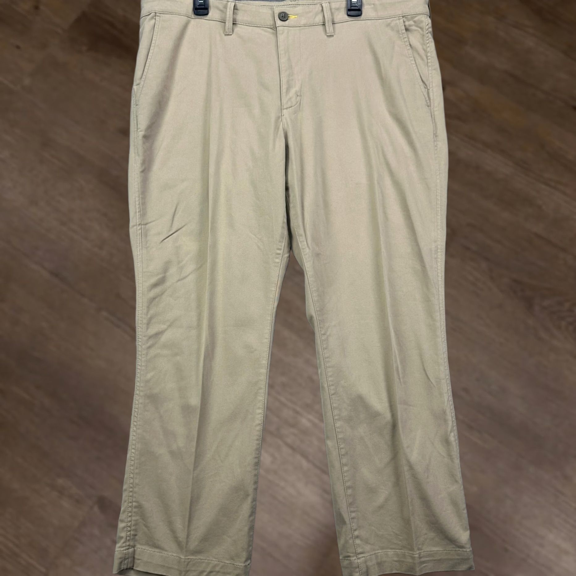 Vintage L.L. Bean Pants Khaki Men 40X29 Tan Flat Front Stretch Straight Leg Standard Fit Casual Workwear Chinos Beige 40 Mens Size US 40 / EU 56 - 1 Thumbnail