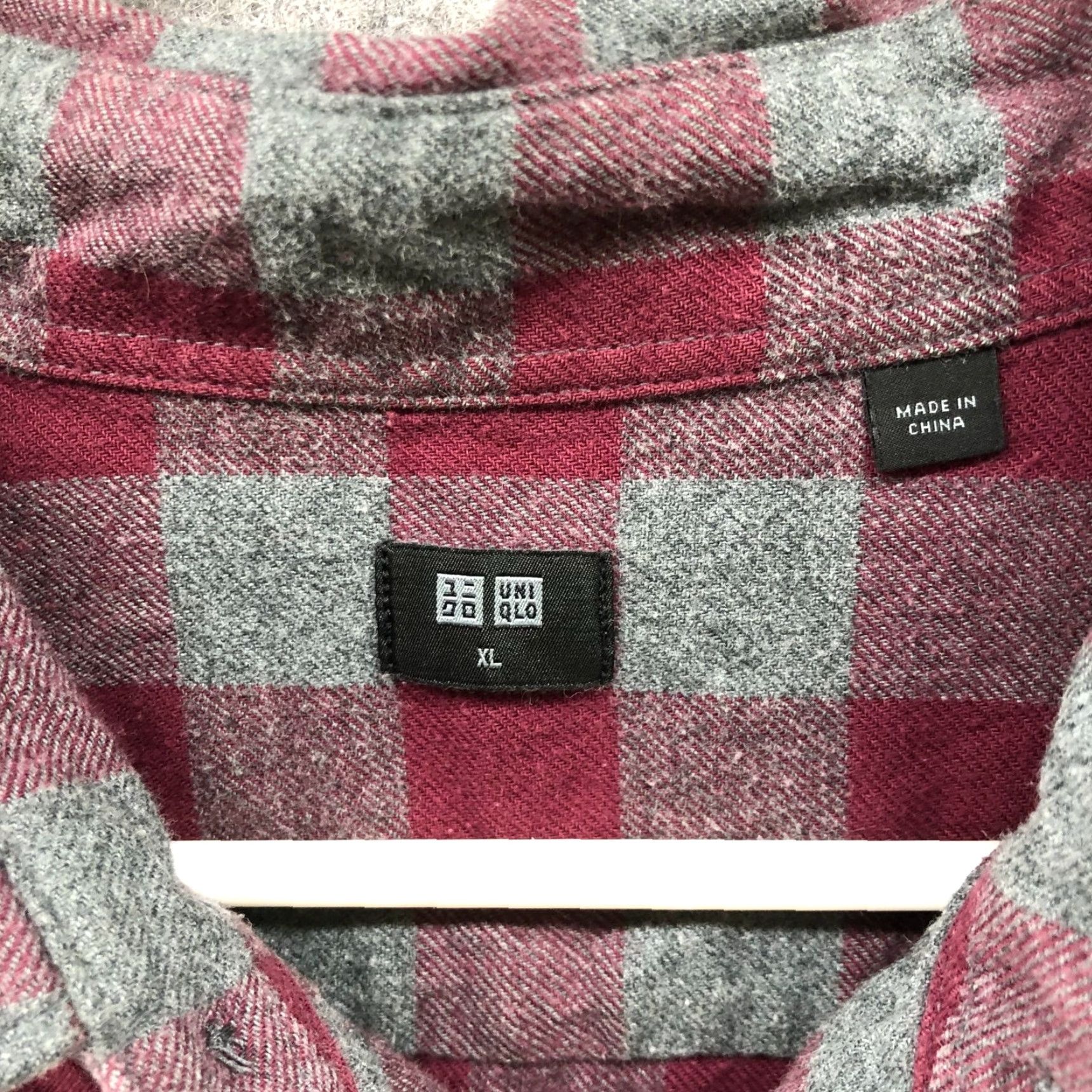 Uniqlo VINTAGE Uniqlo Flannel Shirt Mens XL Red Gray Plaid Cotton Overshirt Size US XL / EU 56 / 4 - 5 Thumbnail