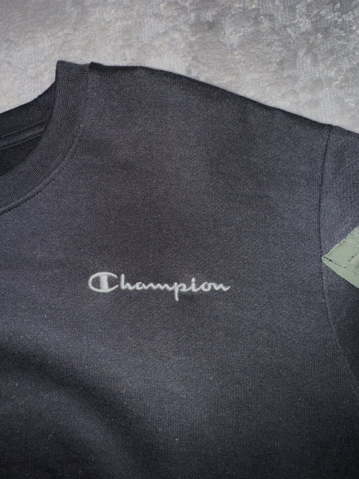 Champion Custom Champion Multi Pocket Distressed Crewneck Sweatshirt Size US XL / EU 56 / 4 - 3 Thumbnail