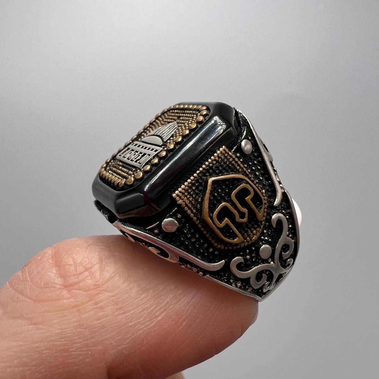 Vintage Sterling Silver 925 Men’s Ring Size 8.5 Marked