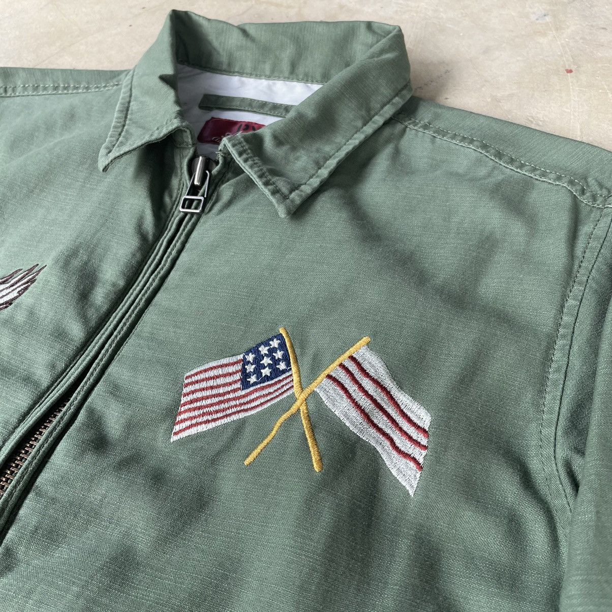 VINTAGE AVIREX MILITARY SUKAJAN EMBROIDERY COLLAR ZIP JACKET