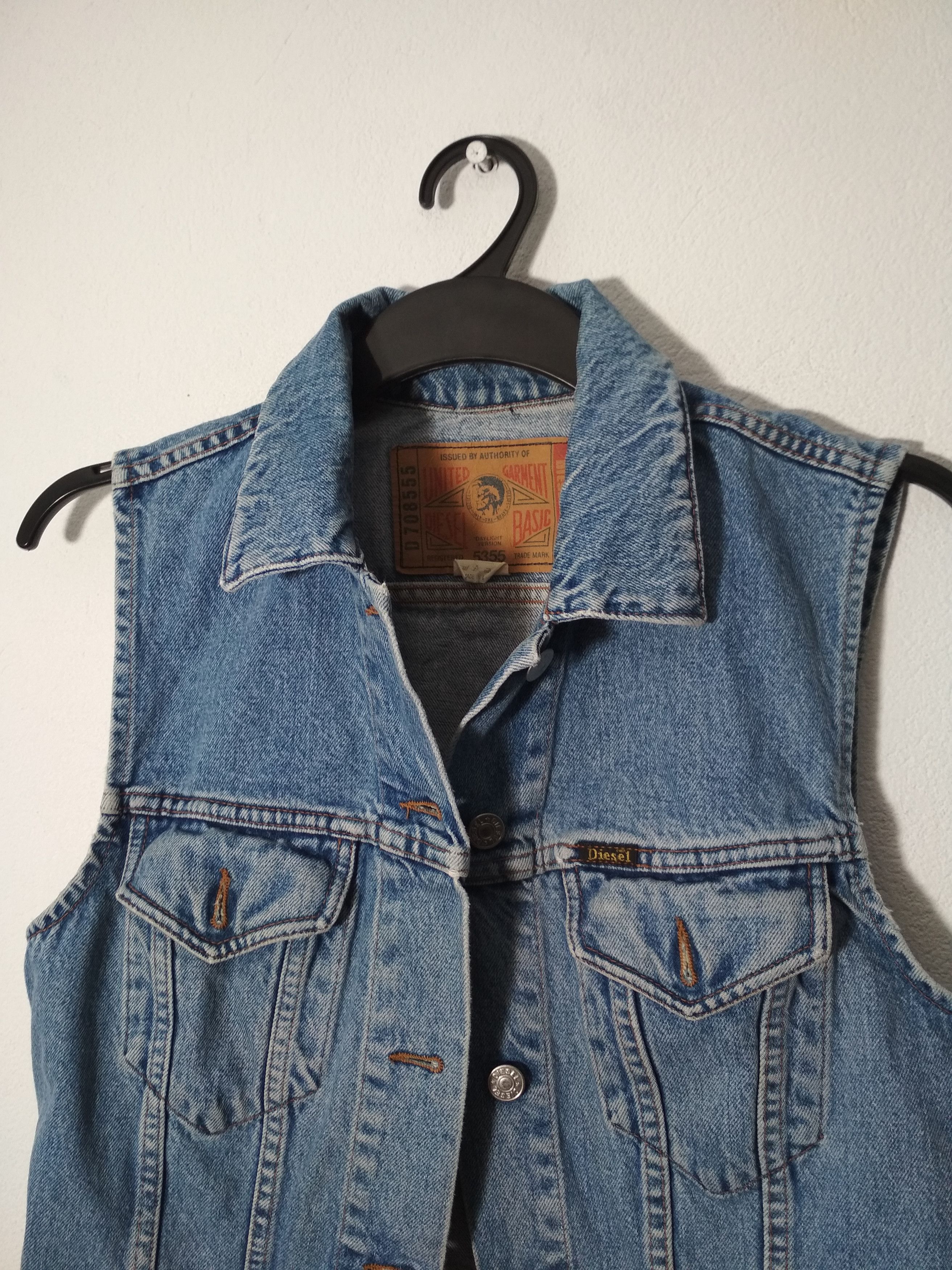 Diesel × Vintage Vintage Diesel Denim Vest made in Italy M Size M / US 6-8 / IT 42-44 - 3 Thumbnail