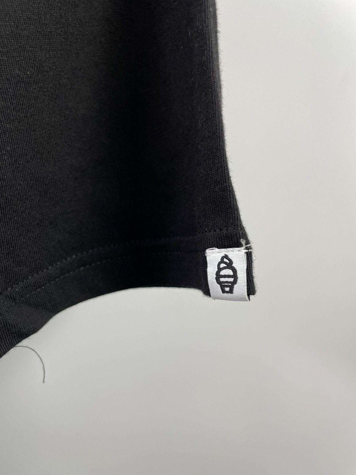 Icecream Ice Cream Flag Bead Logo Black T-Shirt Large Size US L / EU 52-54 / 3 - 9 Thumbnail