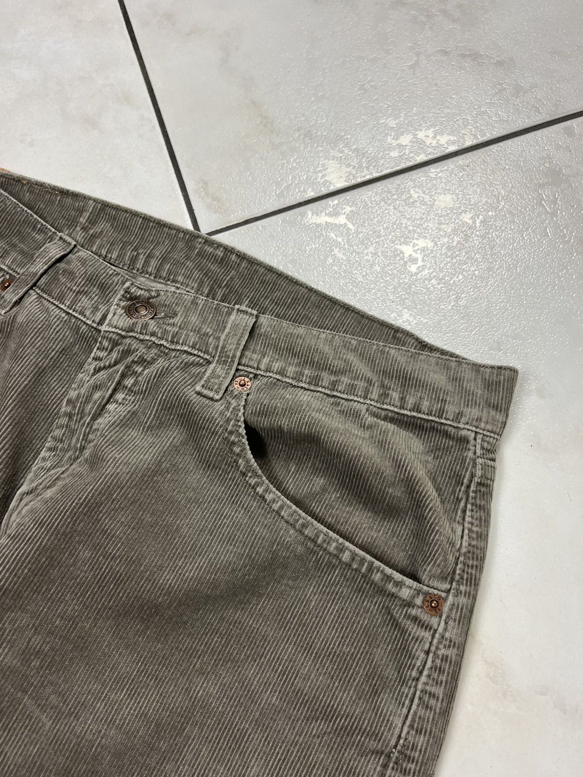 Levi's × Vintage Vintage Levi’s 751 corduroy velvet regular pants trousers Size US 32 / EU 48 - 11 Thumbnail