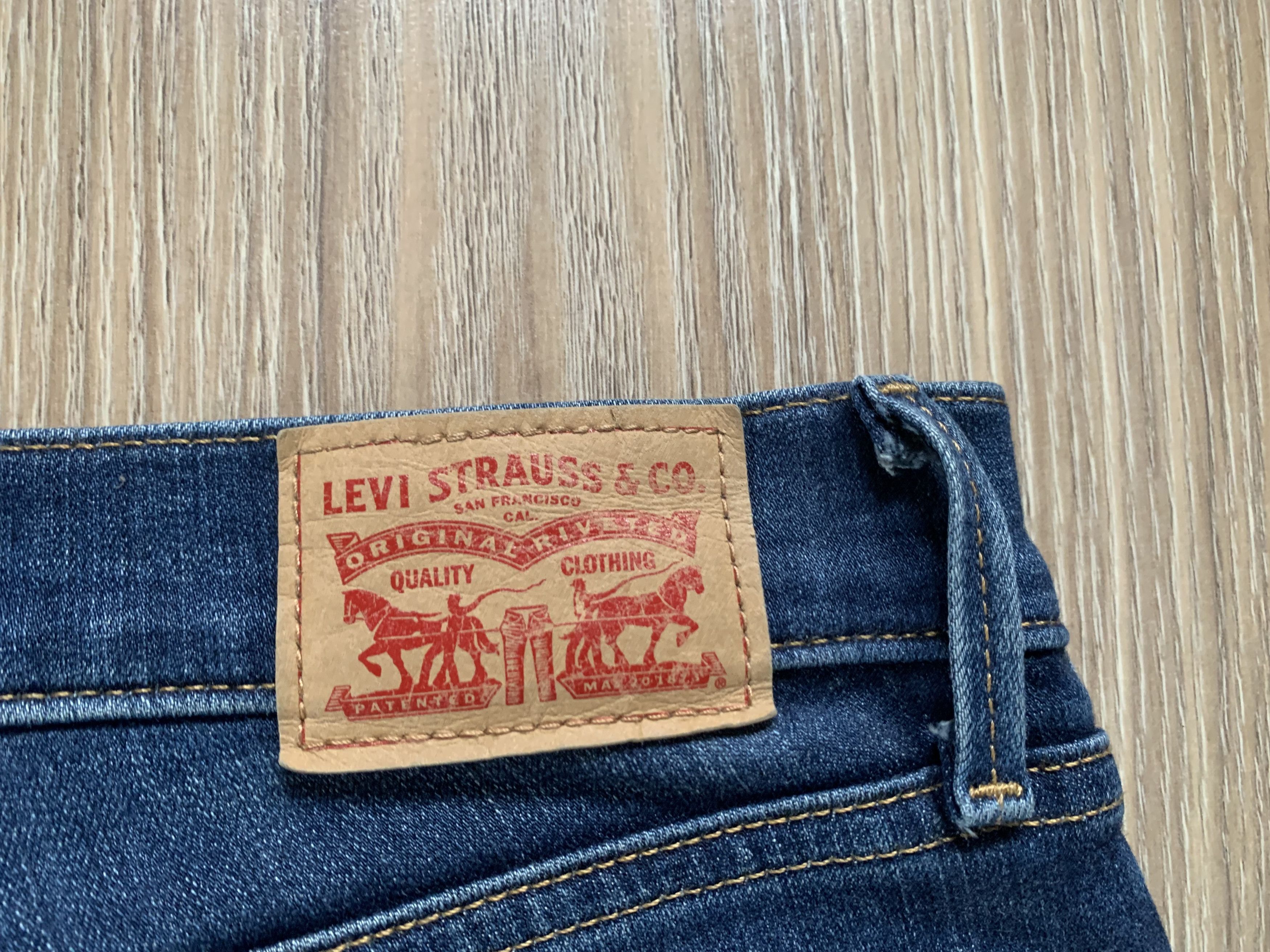 Levi's Women’s Levis 710 Super Skinny Jeans Size 27" / US 4 / IT 40 - 7 Thumbnail