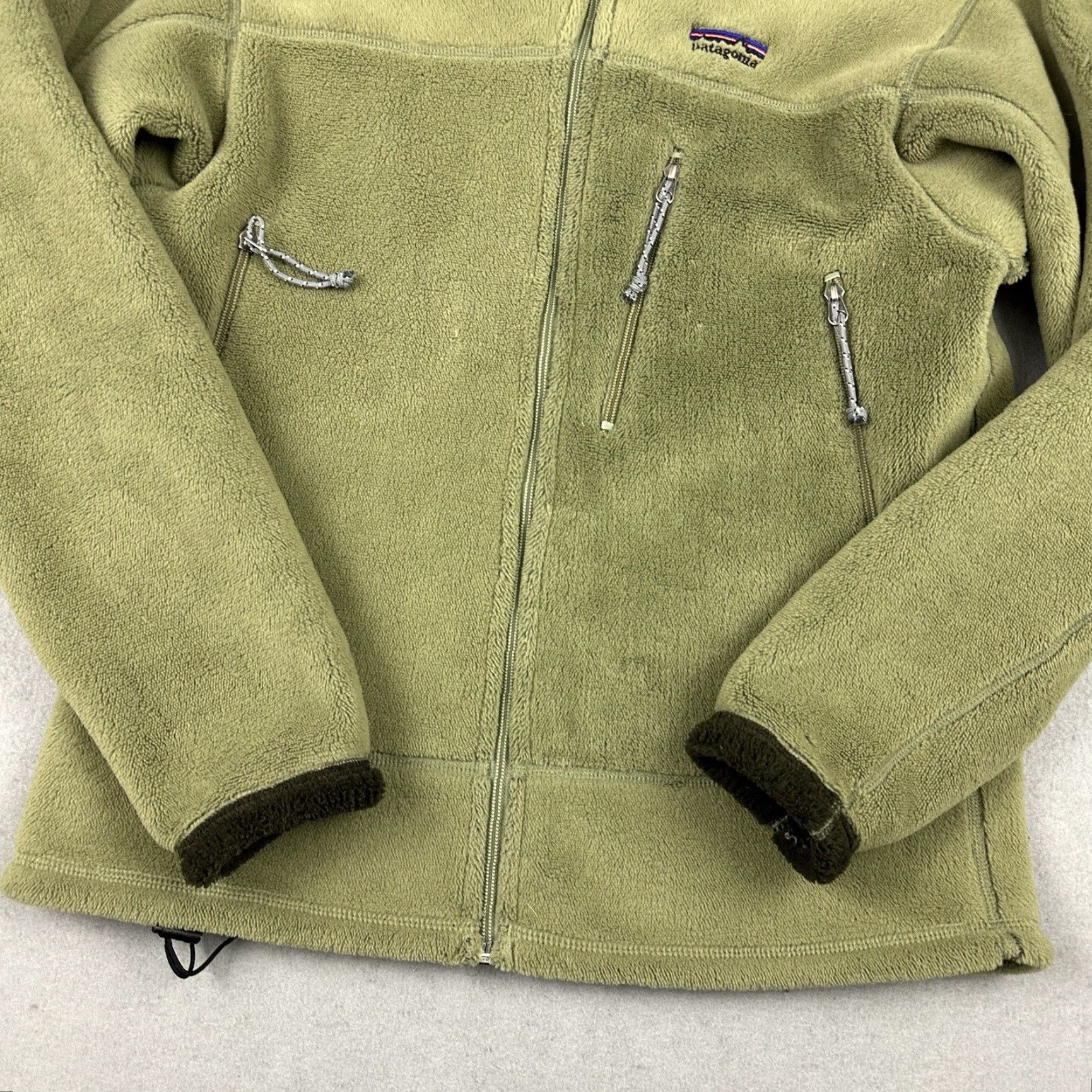 Patagonia Patagonia Jacket Men Large Green Regulator Fleece Windbreaker Zip Pockets Logo USA Vintage 90s Outdoor Hiking OPS Size US L / EU 52-54 / 3 - 3 Thumbnail