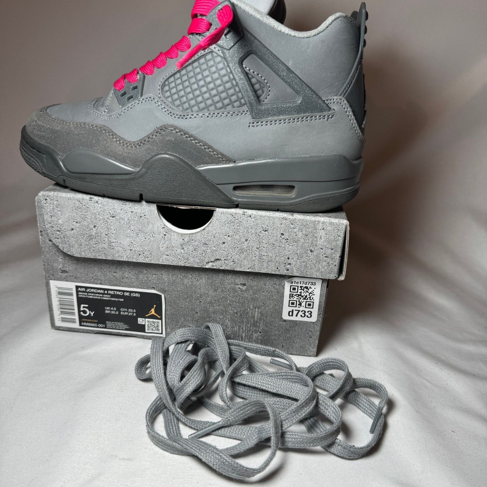 Jordan Brand × Nike Size 5 Nike Air Jordan 4 Retro SE GS Wet Cement Men's Shoes Size US 5 / EU 37 - 8 Thumbnail
