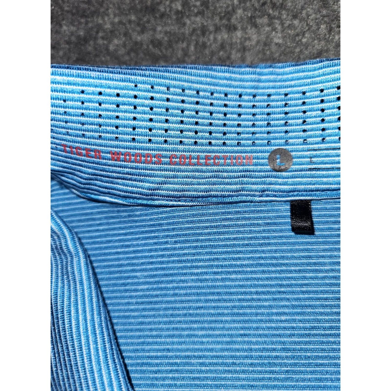 Nike Nike Tiger Woods Polo Shirt Mens L Blue Dri-FIT Golf St Albans 2015 Tiger Woods Collection Shirt Mens L Blue Dri-FIT Golf St Albans 2015 Size US L / EU 52-54 / 3 - 2 Thumbnail