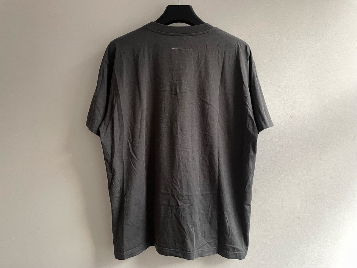 Maison Margiela Maison Margiela MM6 Split Number Logo Tee Size US M / EU 48-50 / 2 - 6 Thumbnail