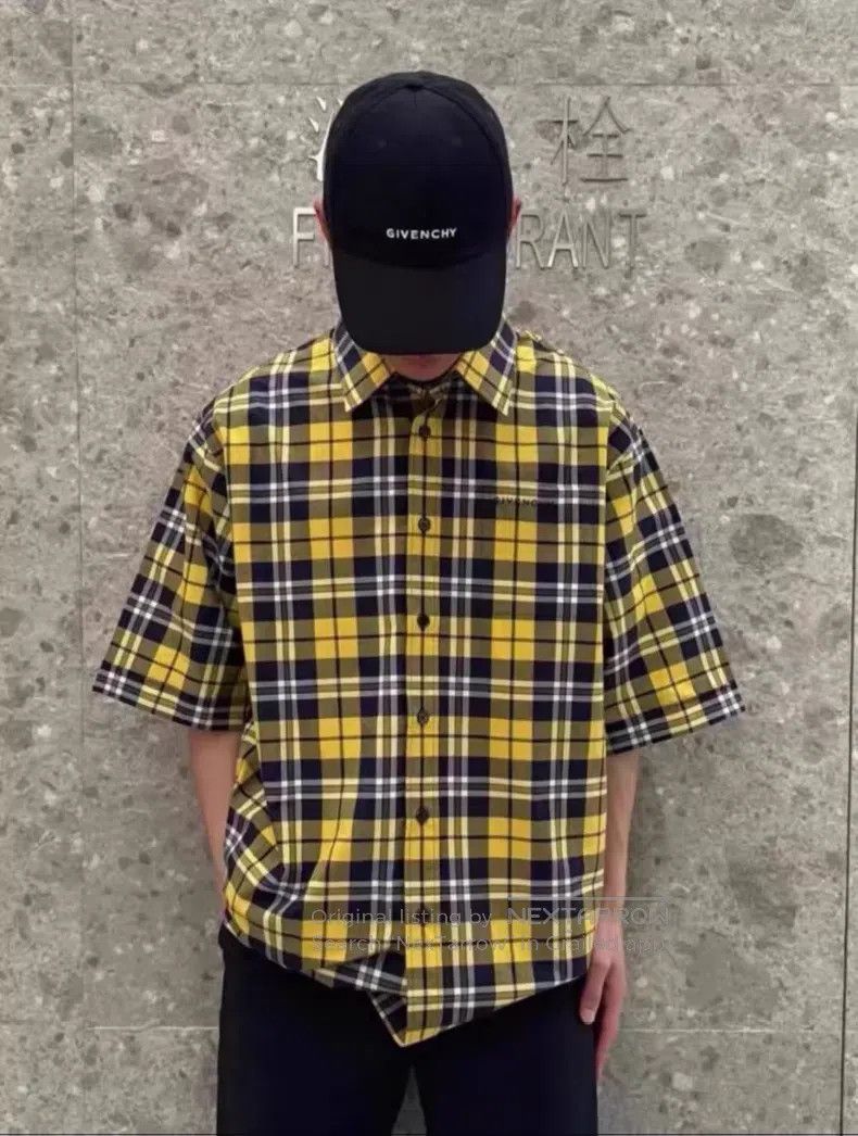 Givenchy Givenchy Size 39 Yellow Contrasting Plaid Shirt Size US M / EU 48-50 / 2 - 1 Thumbnail