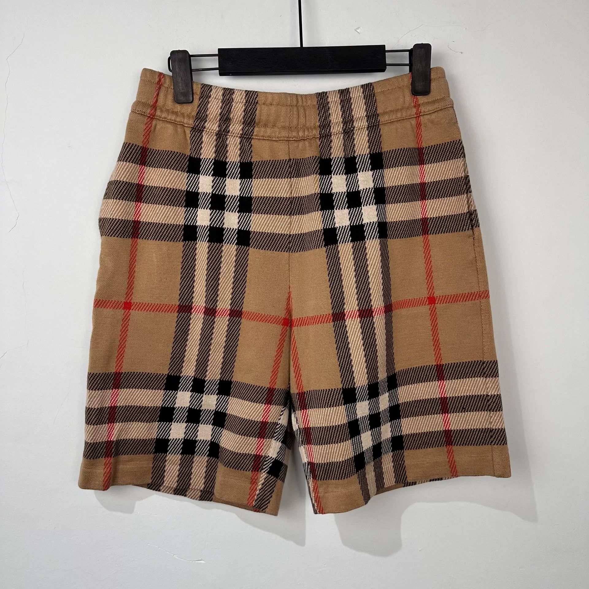 Burberry Burberry Wool Plaid Pants 28 Women Size 28" / US 6 / IT 42 - 1 Thumbnail