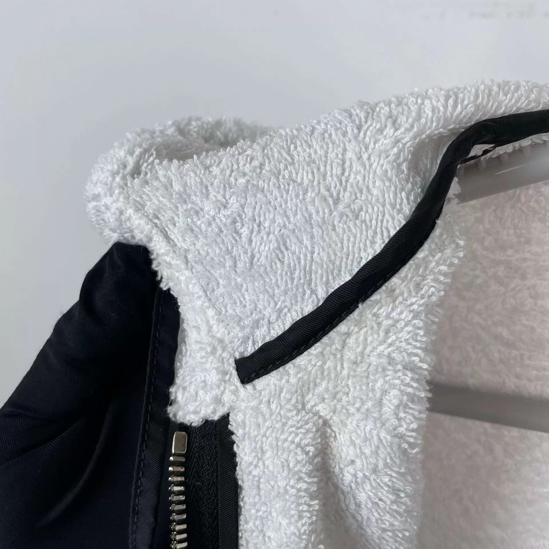 Prada Prada white hoodie size 38 Size XS / US 0-2 / IT 36-38 - 8 Thumbnail