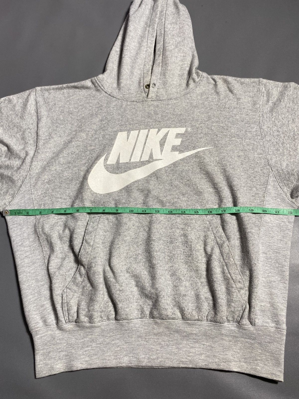 Nike Vintage Nike Big Swoosh Logo Hoodie Sweatshirt Y2K Boxy Fit Size US L / EU 52-54 / 3 - 11 Thumbnail