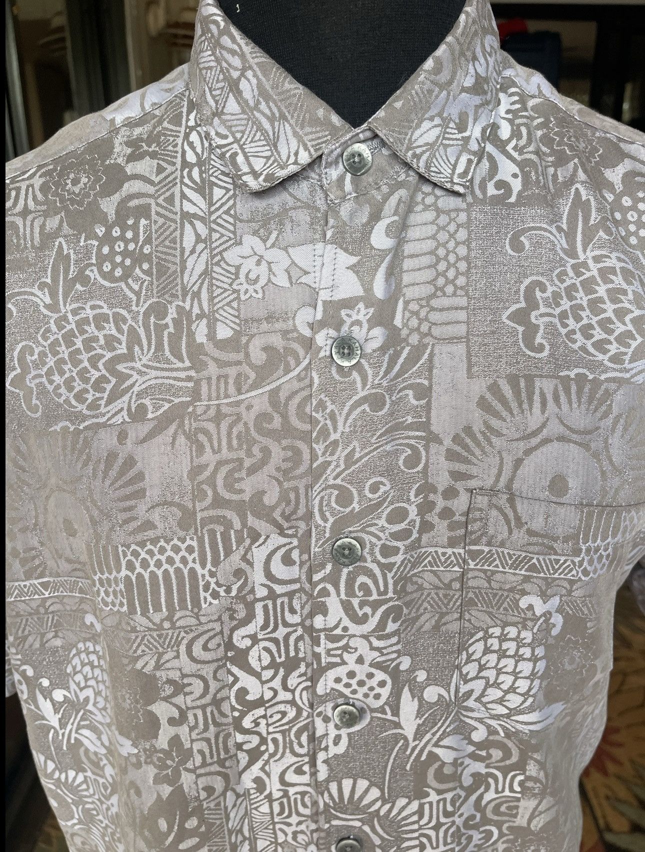 Other PreOwned Kahala Hawaiian Print Full Button Gray Men's Medium Size US M / EU 48-50 / 2 - 3 Thumbnail
