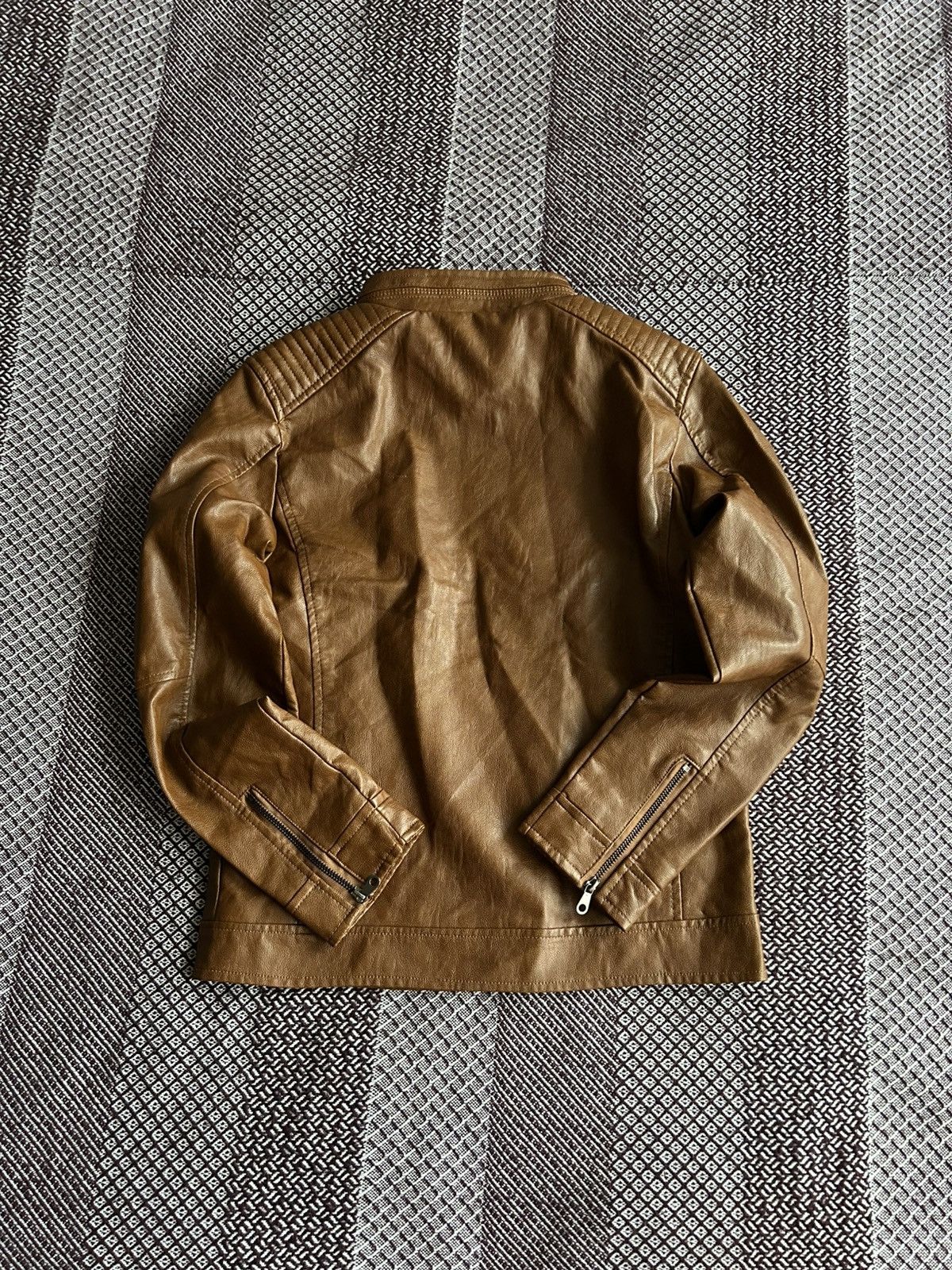 Leather Vintage Leather Bomber Jacket Japanese Vibe Solid Style Sz L Size L / US 10 / IT 46 - 12 Thumbnail