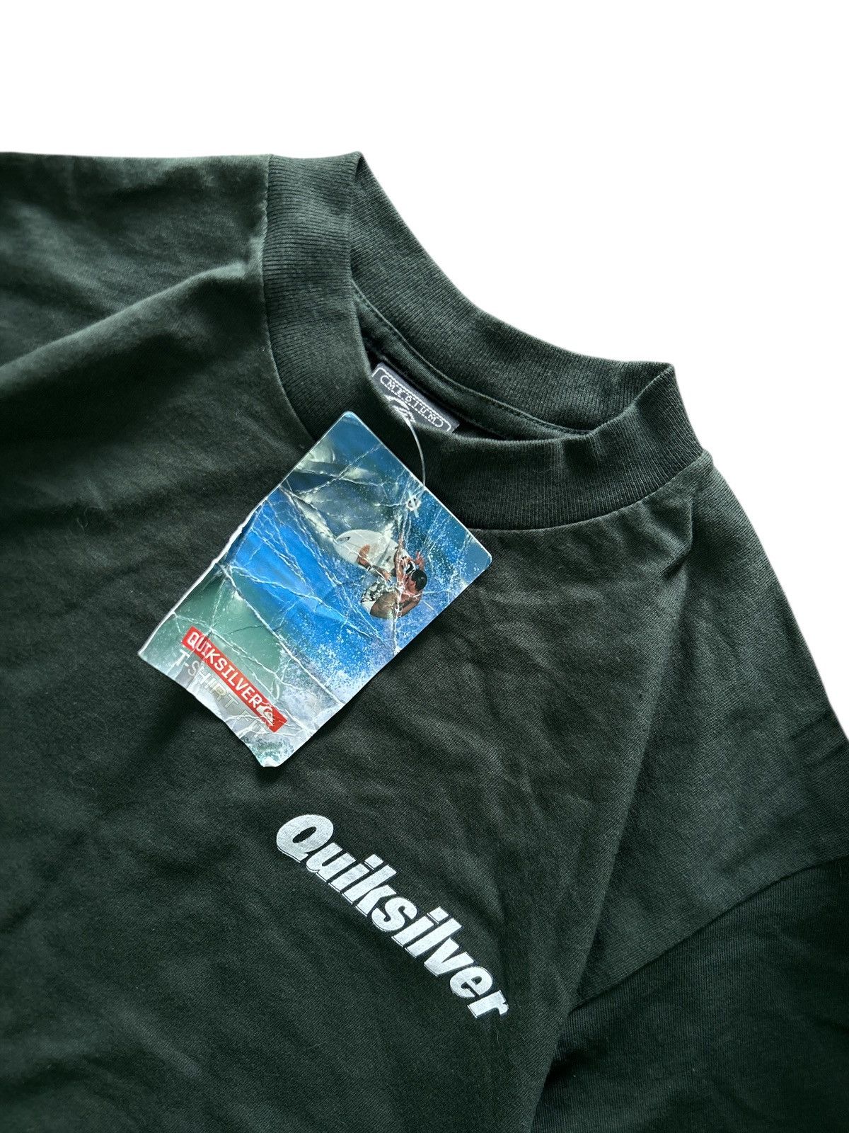 Quiksilver Deadstock Vintage 90s Quiksilver "Big Logo" T-Shirt Size US M / EU 48-50 / 2 - 4 Thumbnail