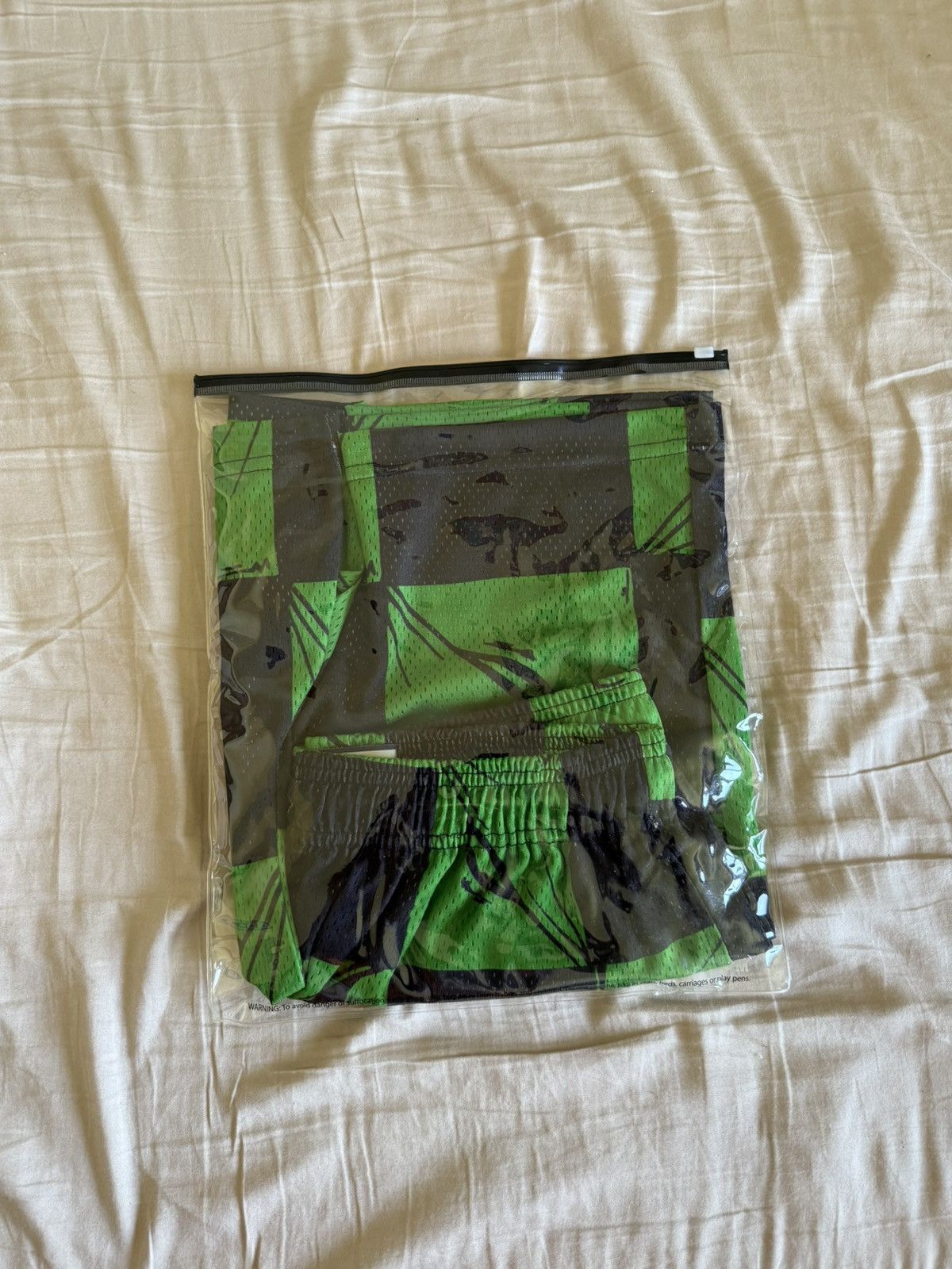 Eric Emanuel Eric Emanuel x Matty Boy 2025 Collab Size US 34 / EU 50 - 2 Thumbnail