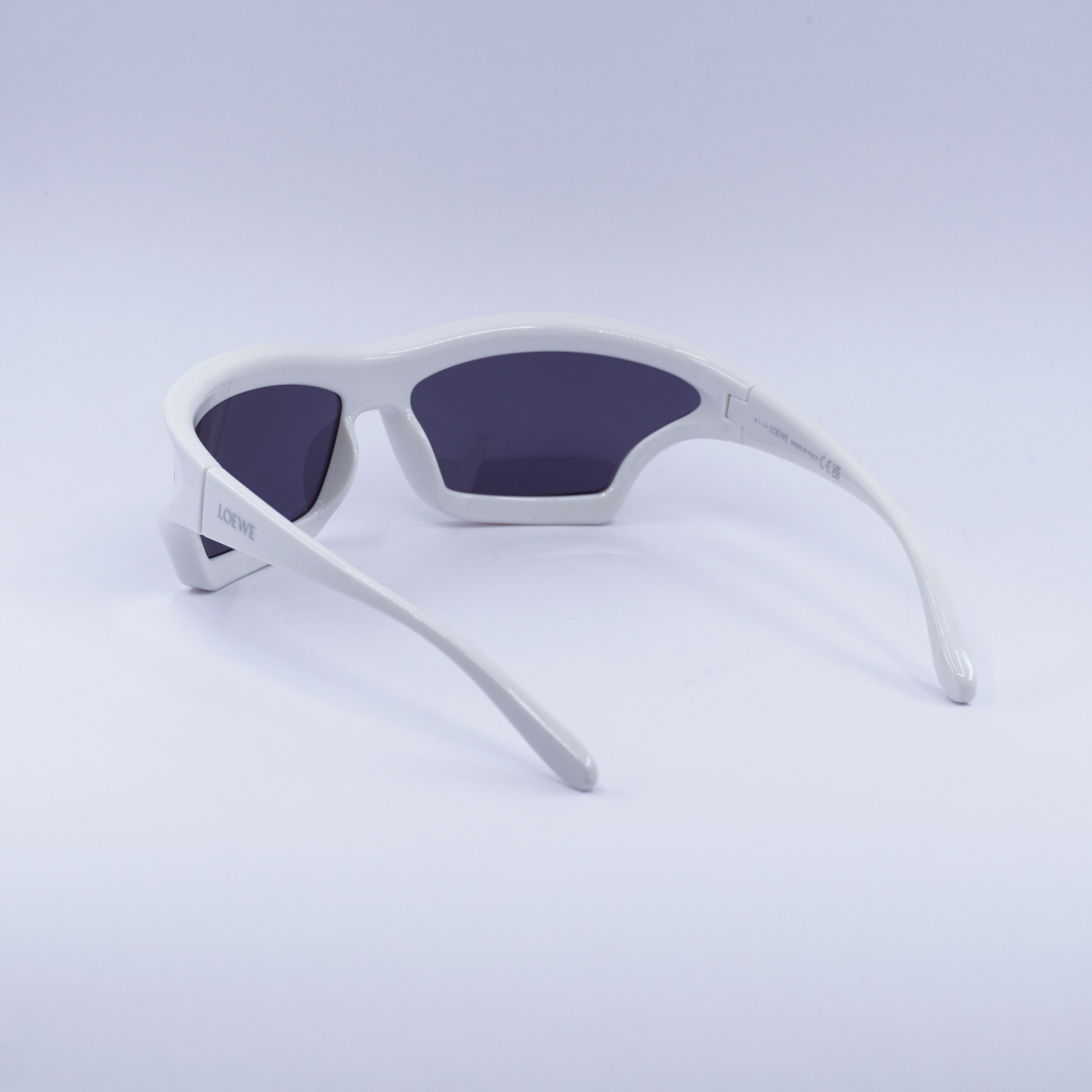 Loewe Loewe LW40143U 25A Sunglasses Ivory Geometric Frame Size ONE SIZE - 9 Thumbnail