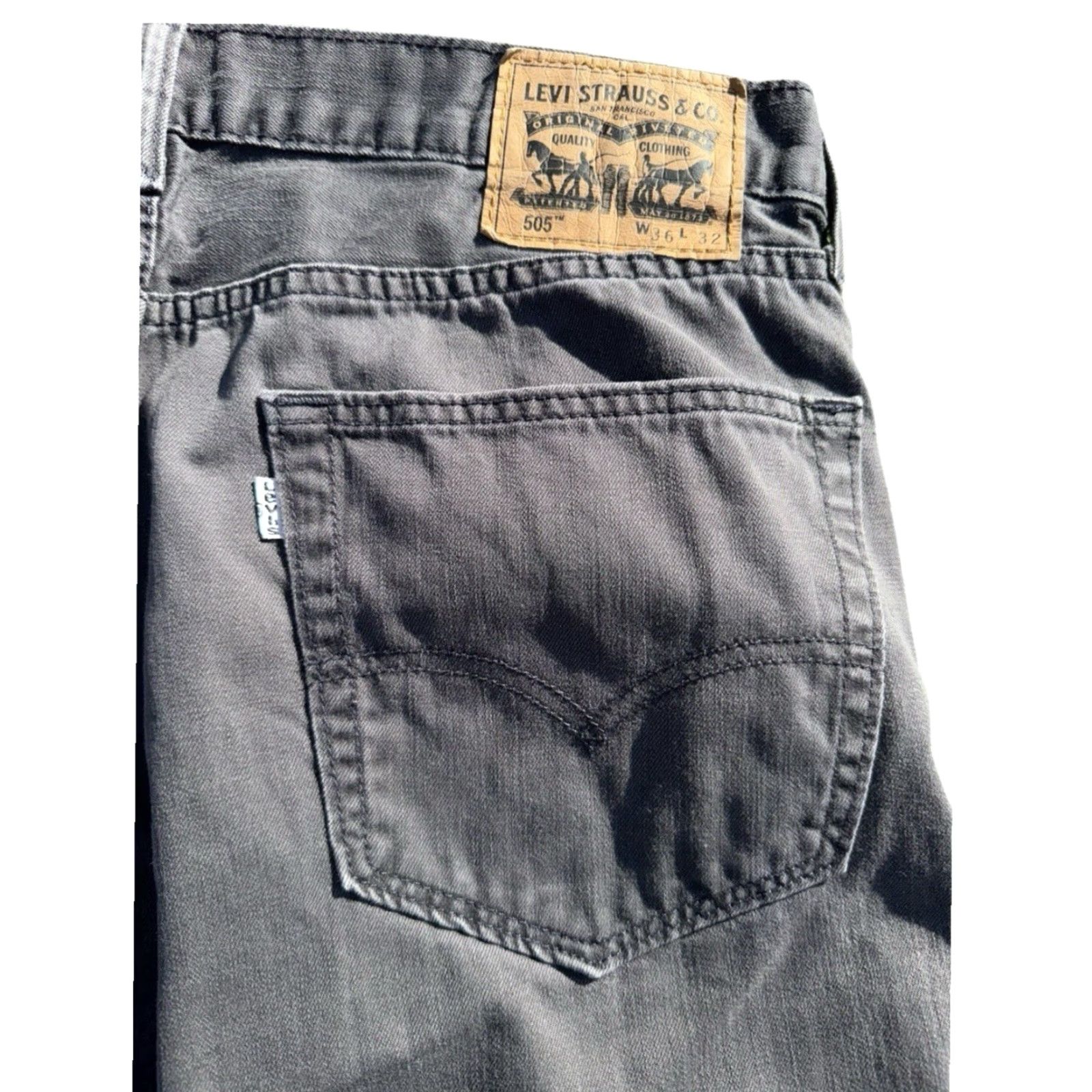 Levi's VINTAGE Levi's 505 Jeans Gray Size 36x32 Regular Straight Men Size US 36 / EU 52 - 7 Thumbnail