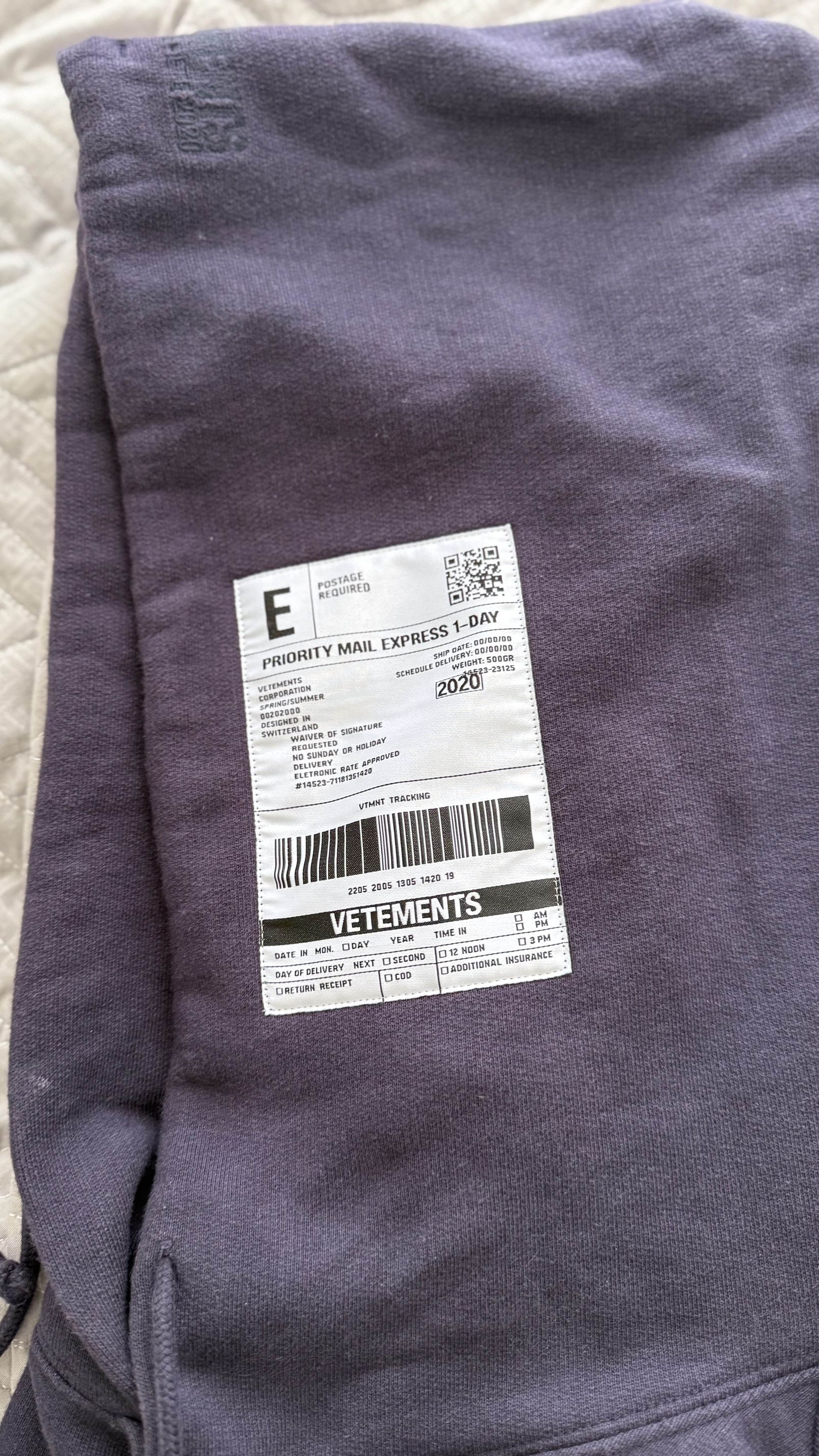 Vetements Vetements Anarchy Shipping Label Hoodie AW20 Size US S / EU 44-46 / 1 - 3 Thumbnail