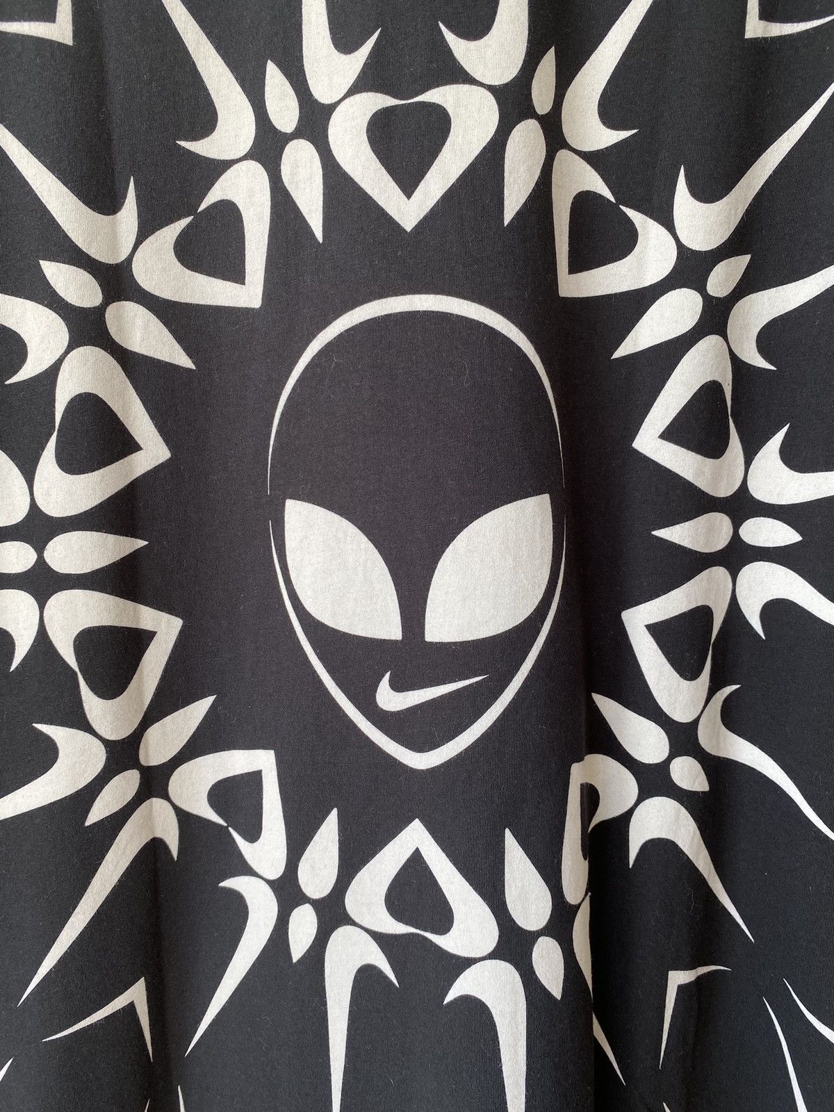 Nike T Shirt Nike Rare Model Alien Multilogo SwoosH Size US XL / EU 56 / 4 - 5 Thumbnail