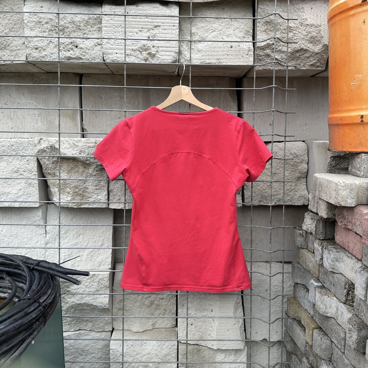 20471120 00s Rare Dolce Gabbana Cute Slim Logo T Shirt Japanese Japan Size S / US 4 / IT 40 - 9 Thumbnail