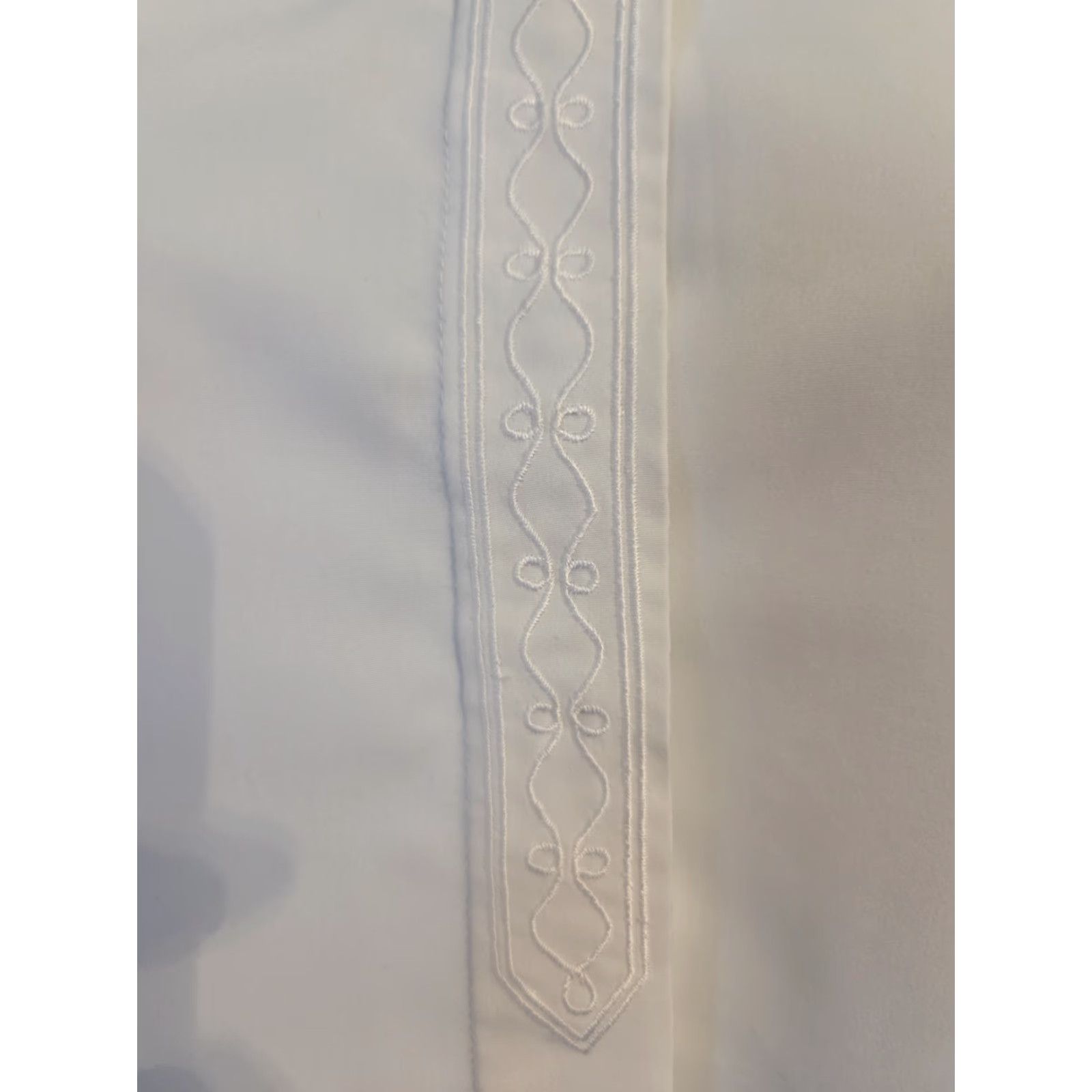 Vintage VINTAGE Koret White Embroidered Trim Button Up Top Blouse Womens Size 12 Shirt 1980s 1990s White Embroidered Koret Shirt Womens Size 12 Size XL / US 12-14 / IT 48-50 - 3 Thumbnail