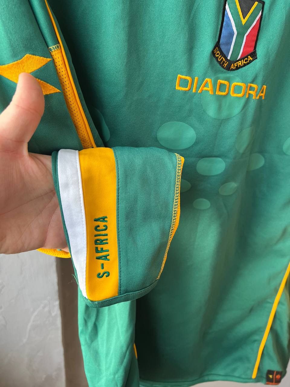 Diadora 2006 SOUTH AFRICA TEAM HOME SOCCER FOOTBALL DIADORA JERSEY L Size US L / EU 52-54 / 3 - 9 Thumbnail