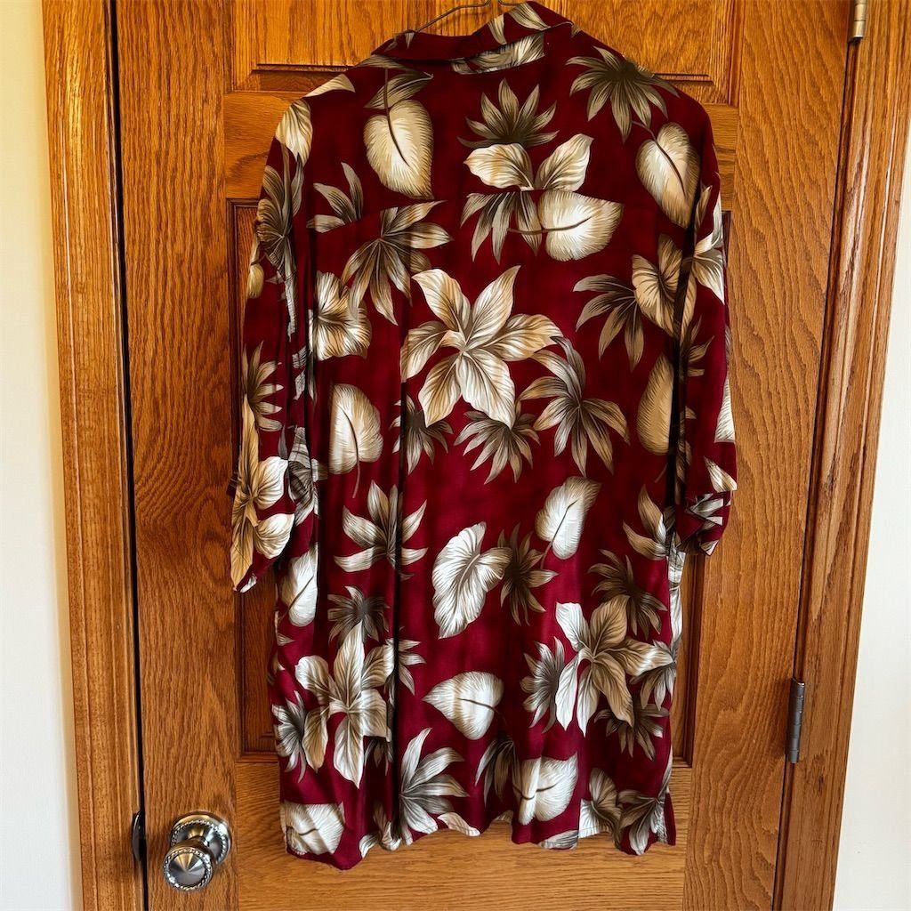 Other Consensus Sportswear Men's XL Burgundy Floral Hawaiian Shir Size US XL / EU 56 / 4 - 2 Thumbnail