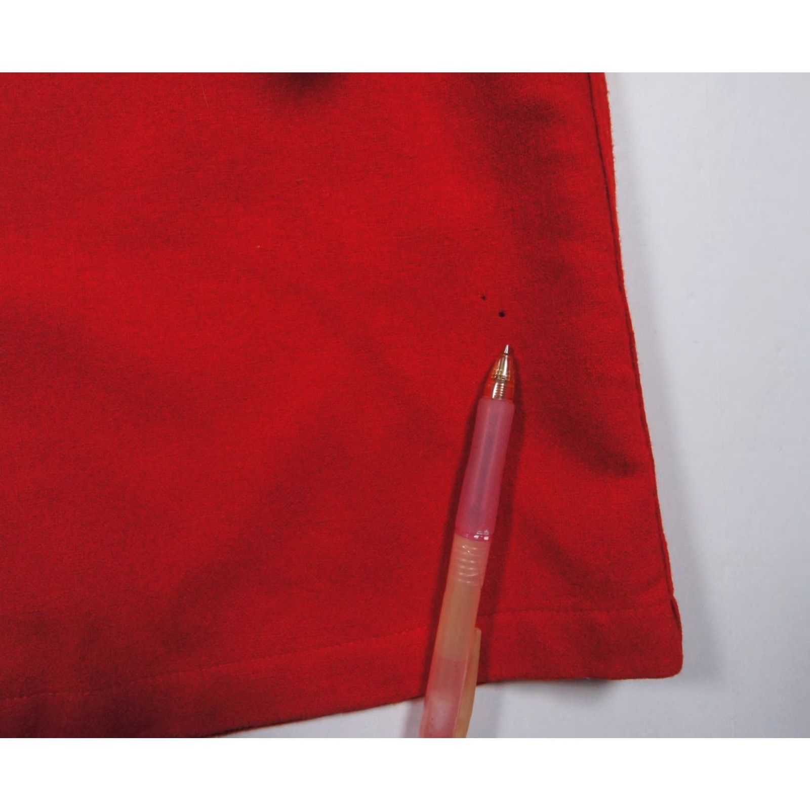 Pendleton VINTAGE Pendleton Shirt Mens Medium Red Wool Flannel 60s Button-Down with Pockets Moth Holes FLAWS*** Size US M / EU 48-50 / 2 - 4 Thumbnail