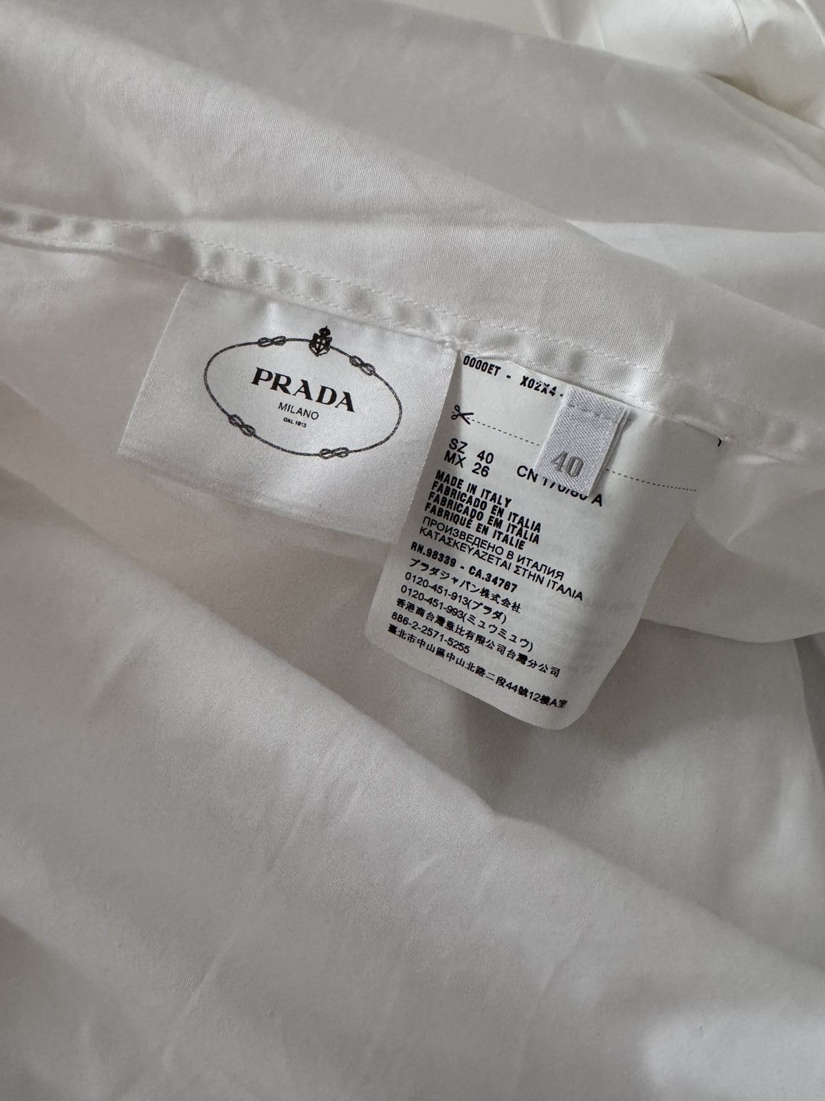 Prada Prada White front chest tucked Poplin shirt size IT40 Size S / US 4 / IT 40 - 7 Thumbnail