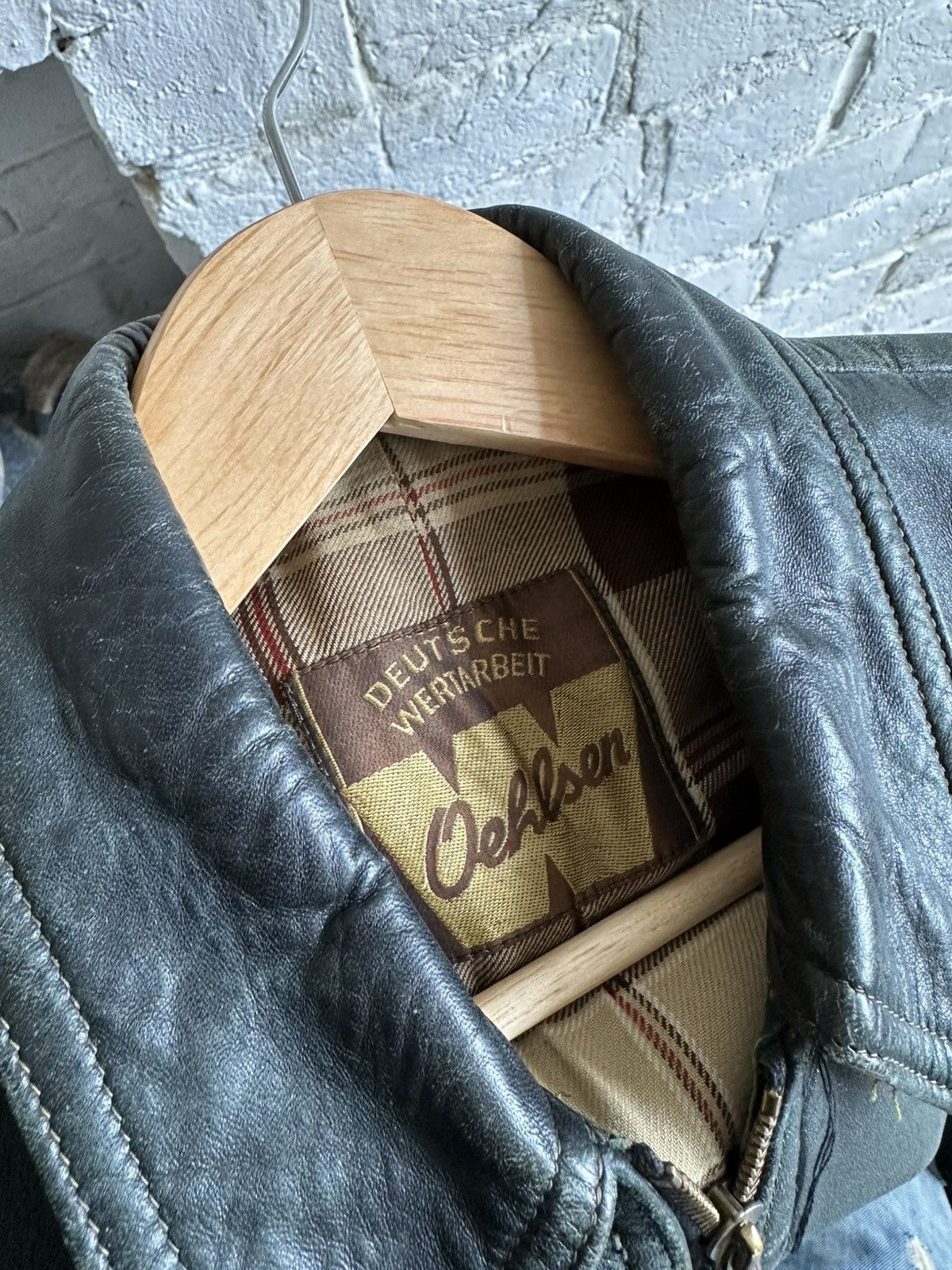 Vintage Vintage German Leather Jacket Biker Style Dark Green Size US L / EU 52-54 / 3 - 12 Thumbnail