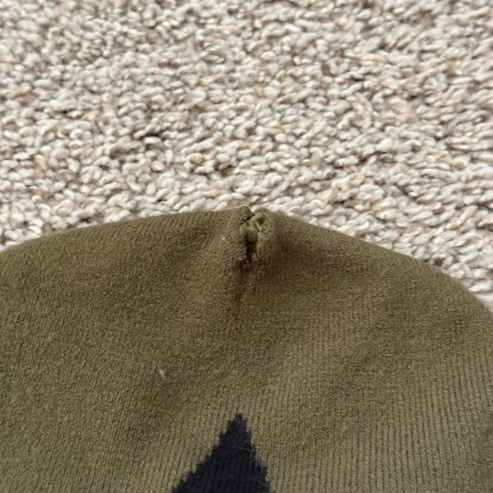 Hot Topic Hot Topic Army green star beanie Size ONE SIZE - 3 Thumbnail