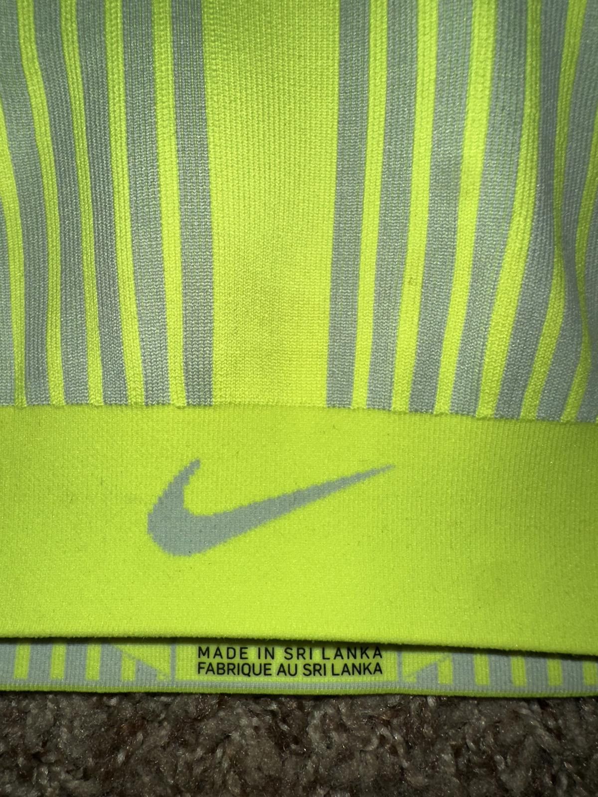 Nike Nike Women FE/NOM Volt Flyknit High Support Sports Bra Size ONE SIZE - 4 Thumbnail