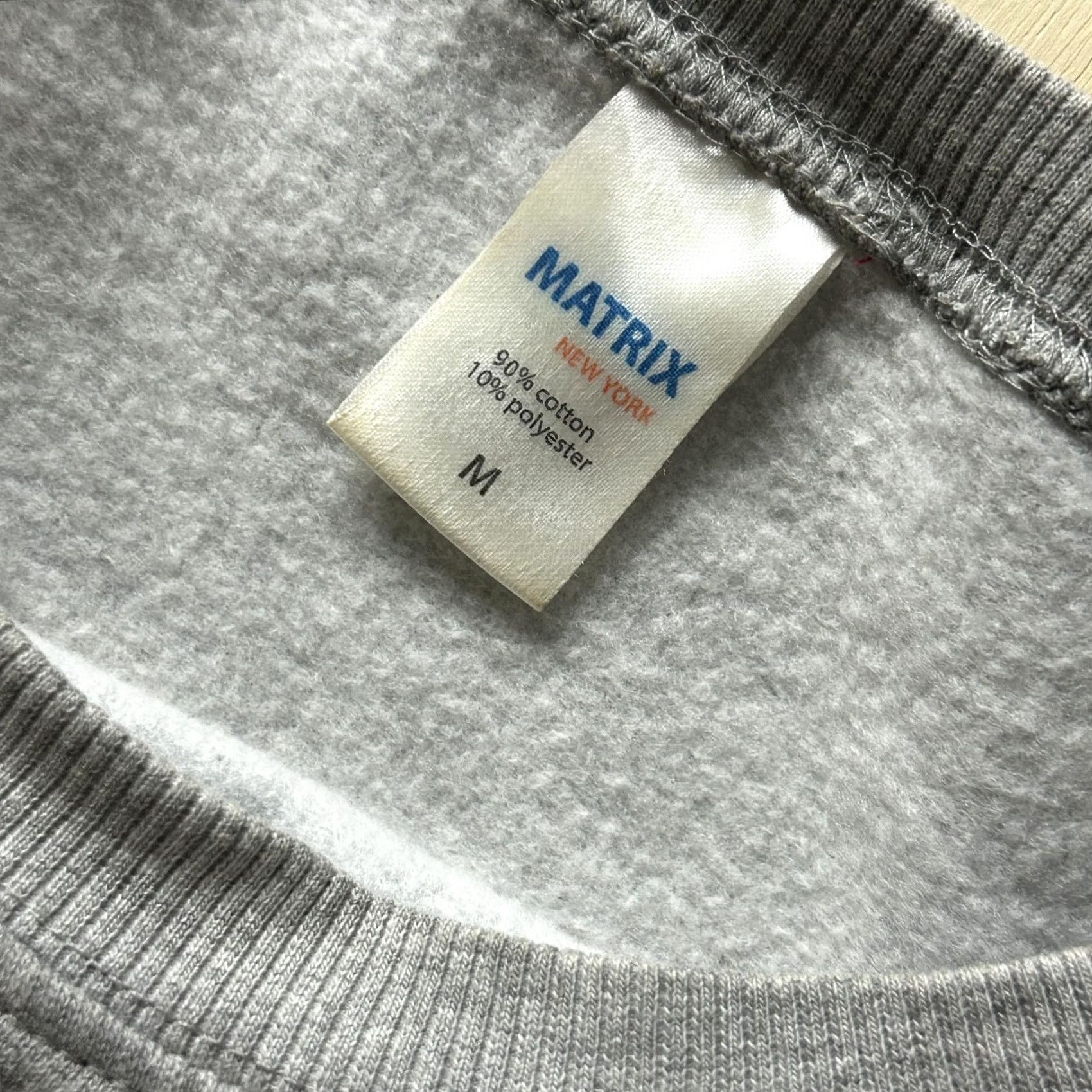 Vintage Y2K Matrix New York Sweatshirt Womens Medium Gray Cropped USA Flag Embroidered Size M / US 6-8 / IT 42-44 - 3 Thumbnail