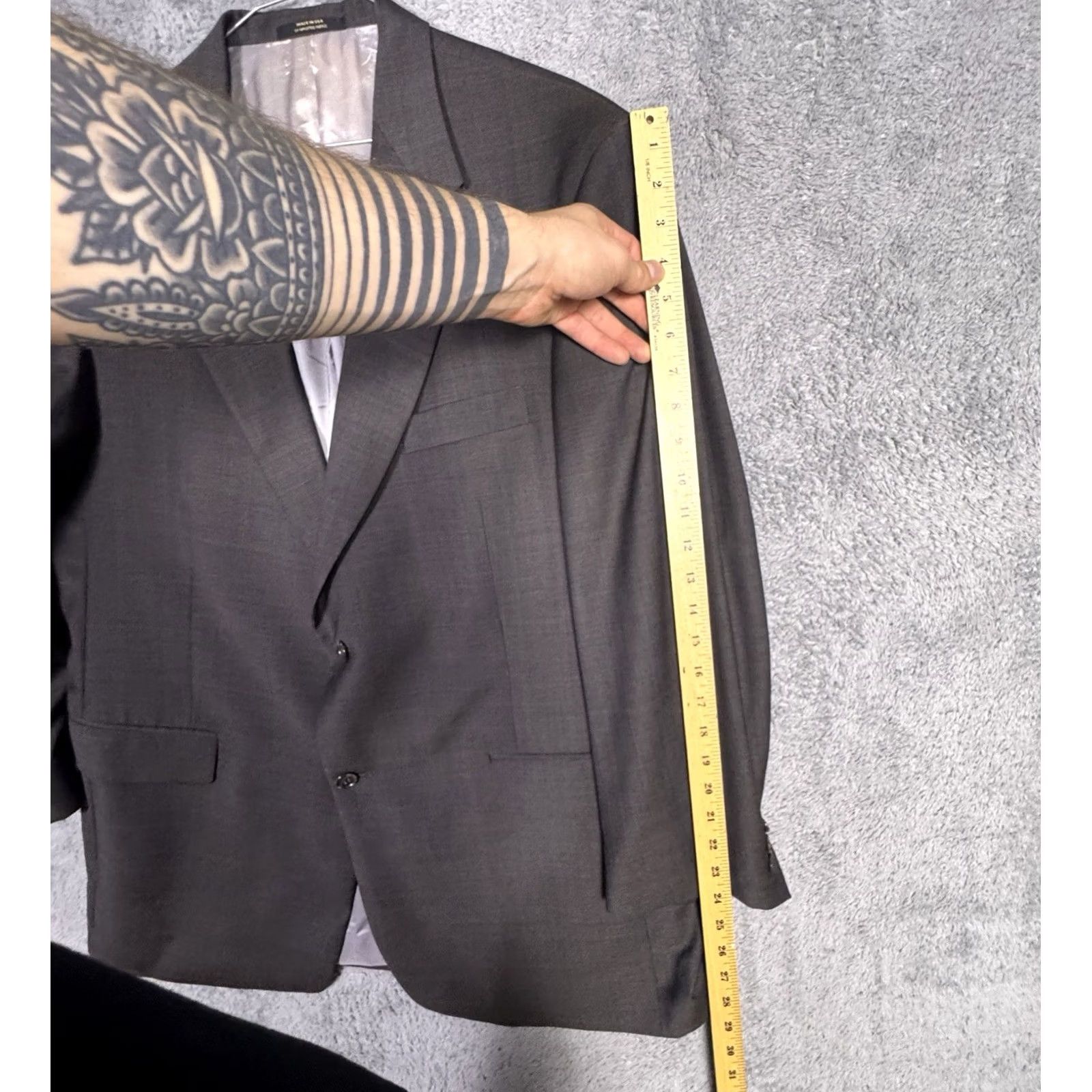 Hart Schaffner Marx Hart Schaffner Marx Gold Trumpeter Suit Mens 46R 42x32 Wool 2 Piece Set Cuffed Size 46R - 6 Thumbnail