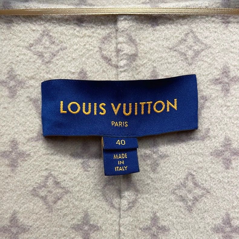Louis Vuitton Logo printed hooded coat 2504-Nextarrow