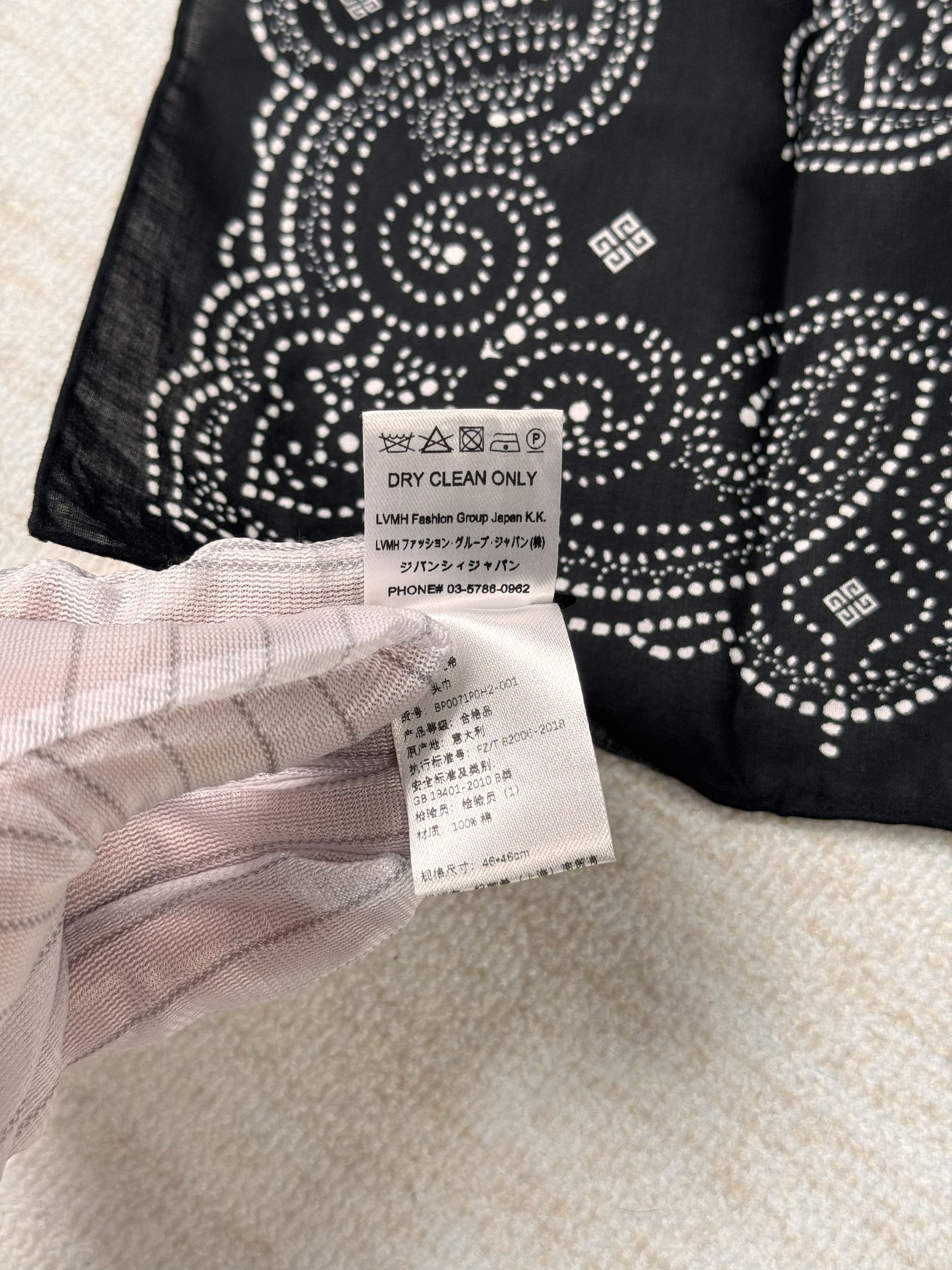 Givenchy UNWORN* GIVENCHY Printed Cotton Bandana In Black Size ONE SIZE - 7 Thumbnail