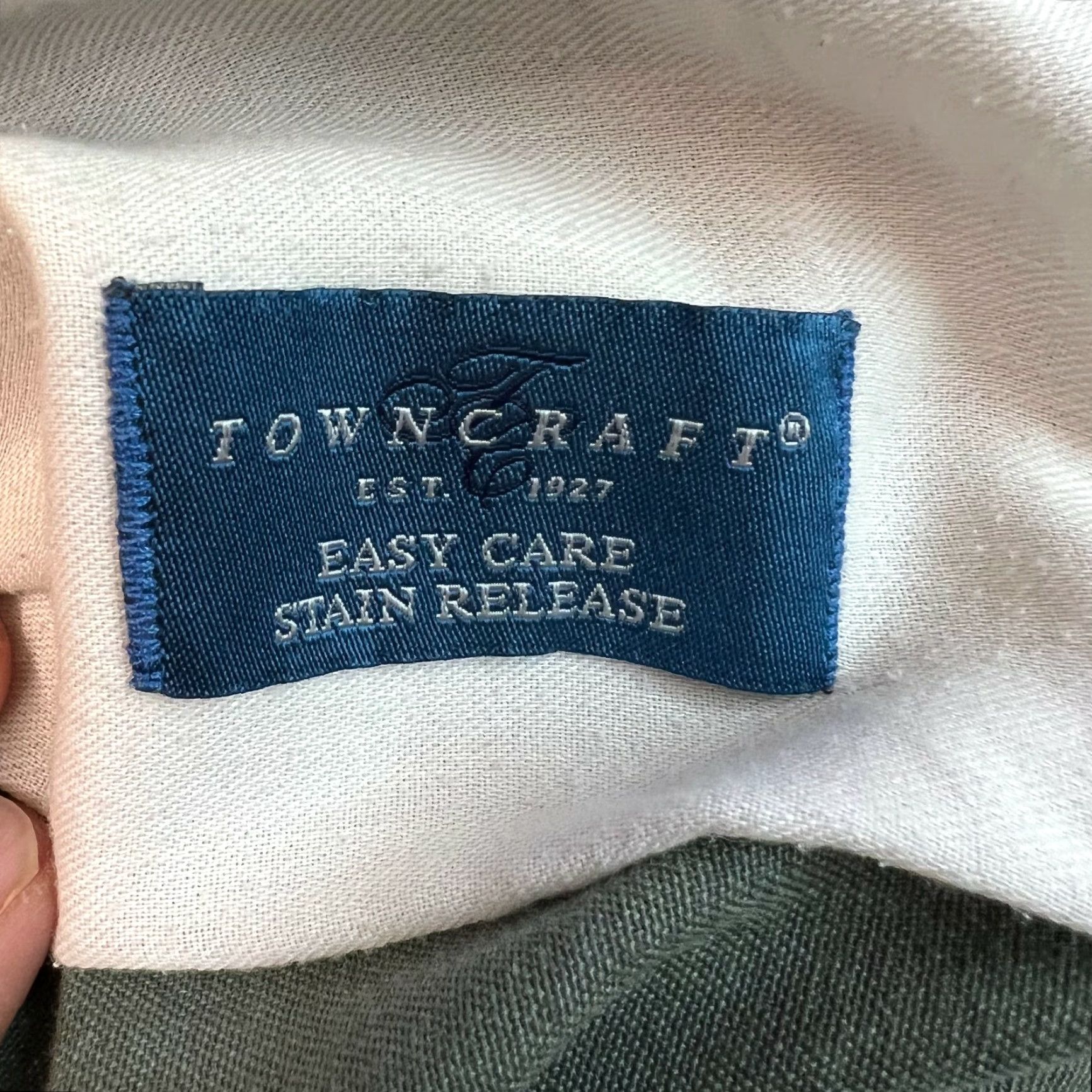 Vintage Town Craft Mens Chino Shorts 44W Regular Inseam 12in Green Stain Release Easy Care Casual Shorts Mens Size US 42 / EU 58 - 6 Thumbnail