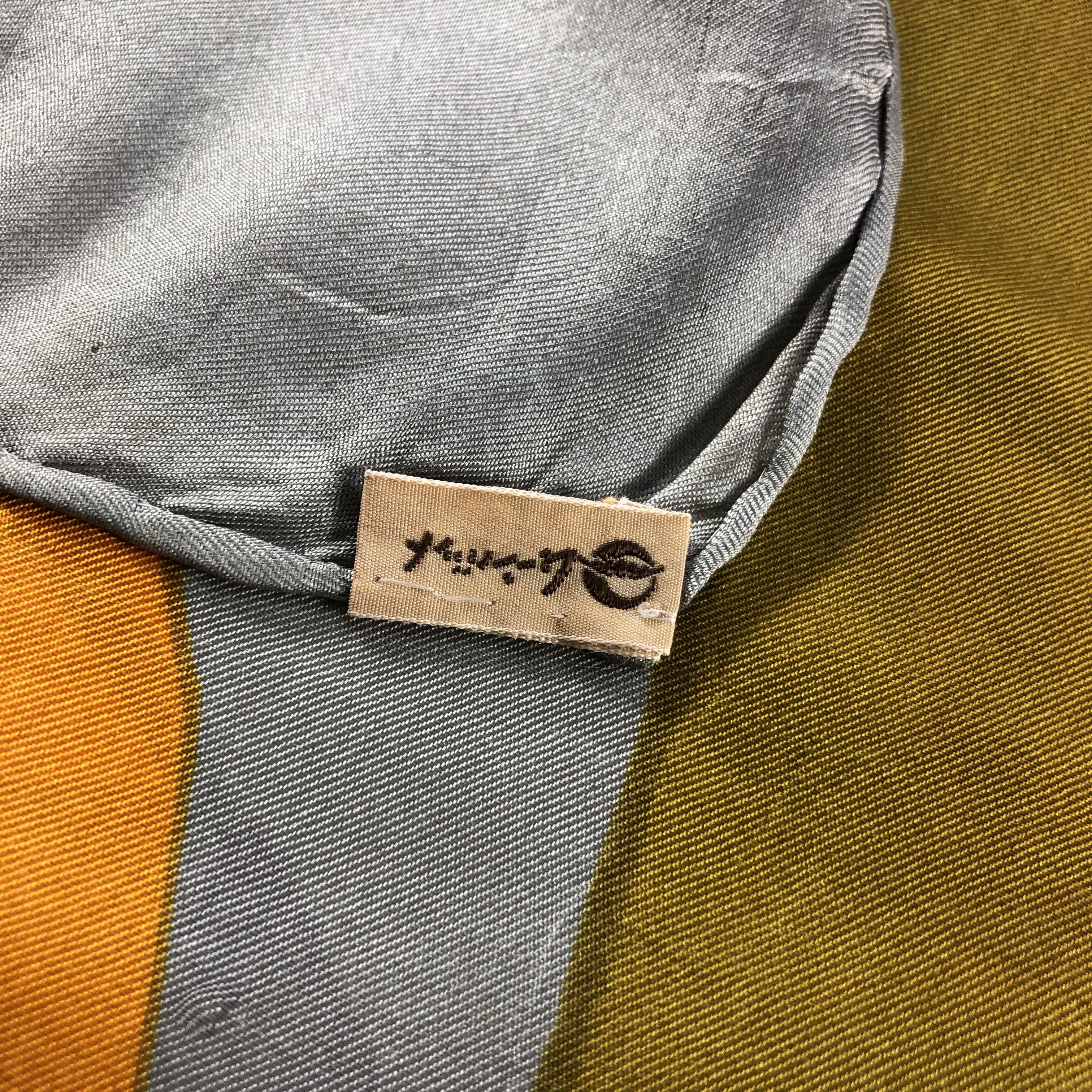 Japanese Brand Abstract Luxury Hand Rolled Silk Scarf M1104 Size ONE SIZE - 16 Thumbnail
