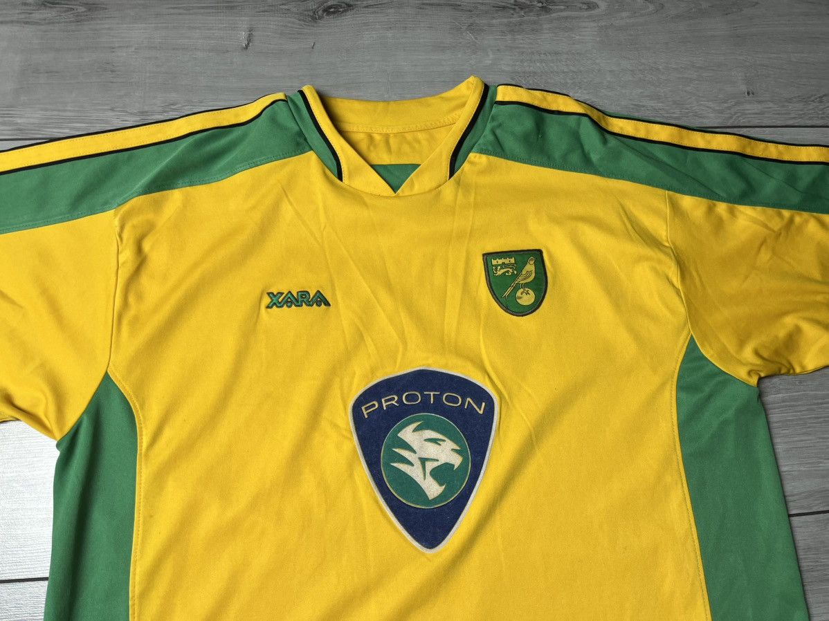 Vintage Norwich City 2003/2004 Home Shirt Soccer Jersey Champions Size US XXL / EU 58 / 5 - 3 Thumbnail