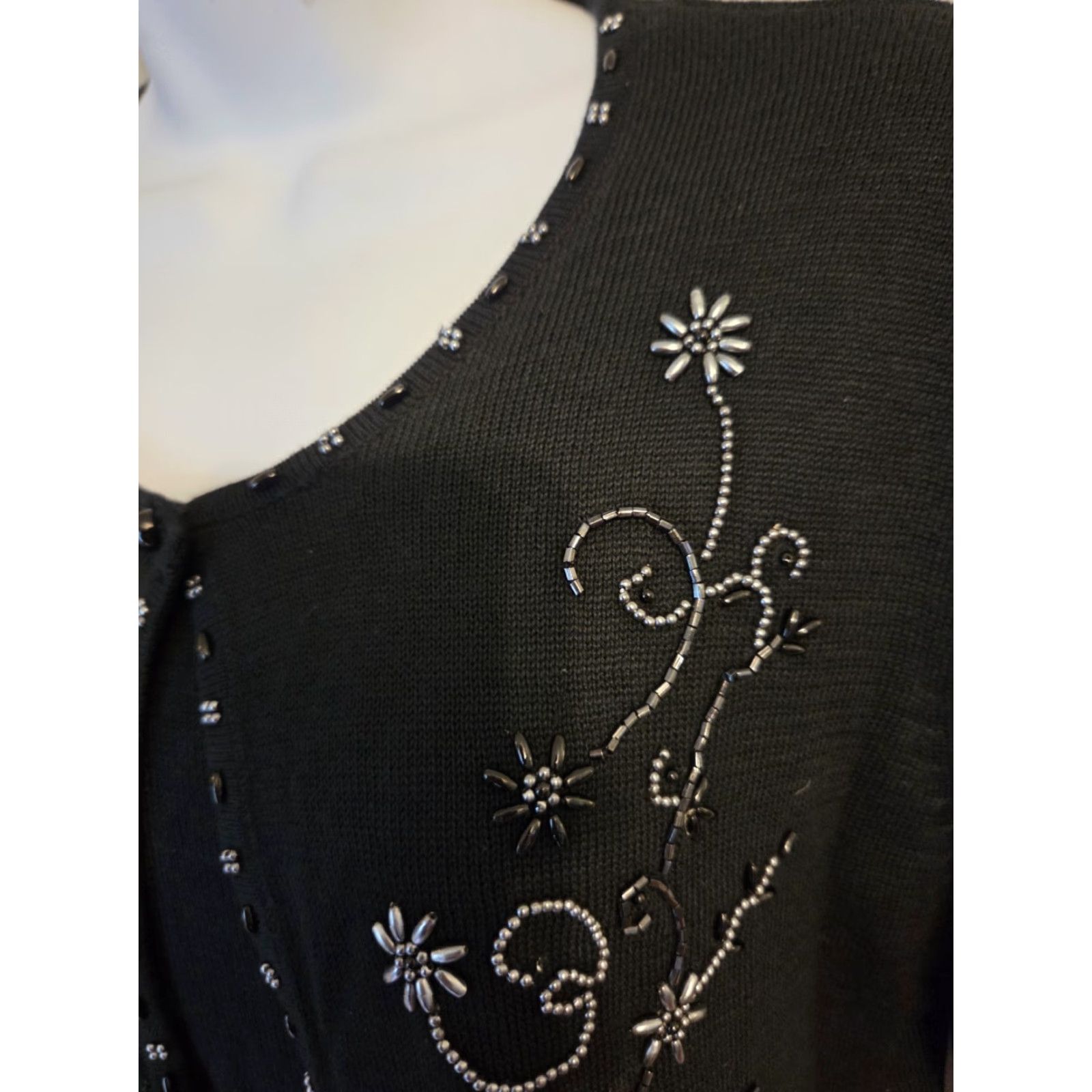 Vintage VINTAGE Claudia D Black Beaded Cardigan Sweater Womens M 90s Beaded Cardigan Black Womens M 90s Claudia D Cardigan Beaded 90s Black Women M Size M / US 6-8 / IT 42-44 - 4 Thumbnail