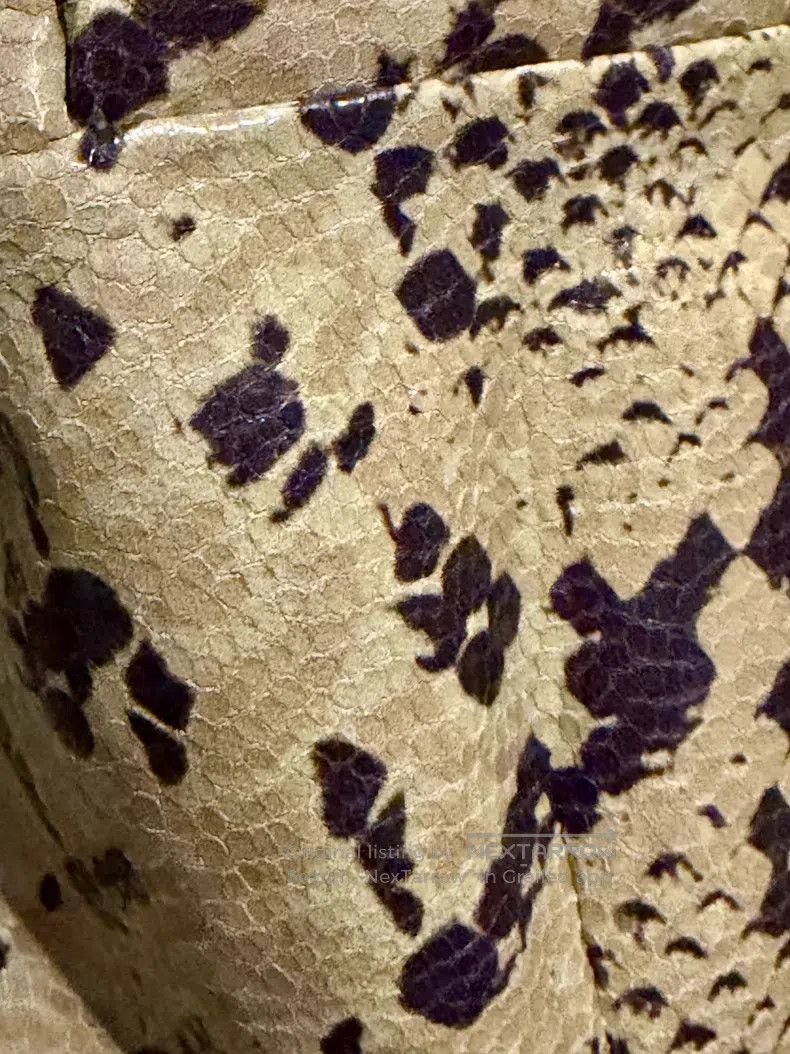 Givenchy Givenchy Snake Skin Lamb Skin Blazer Size US XXS / EU 40 - 5 Thumbnail