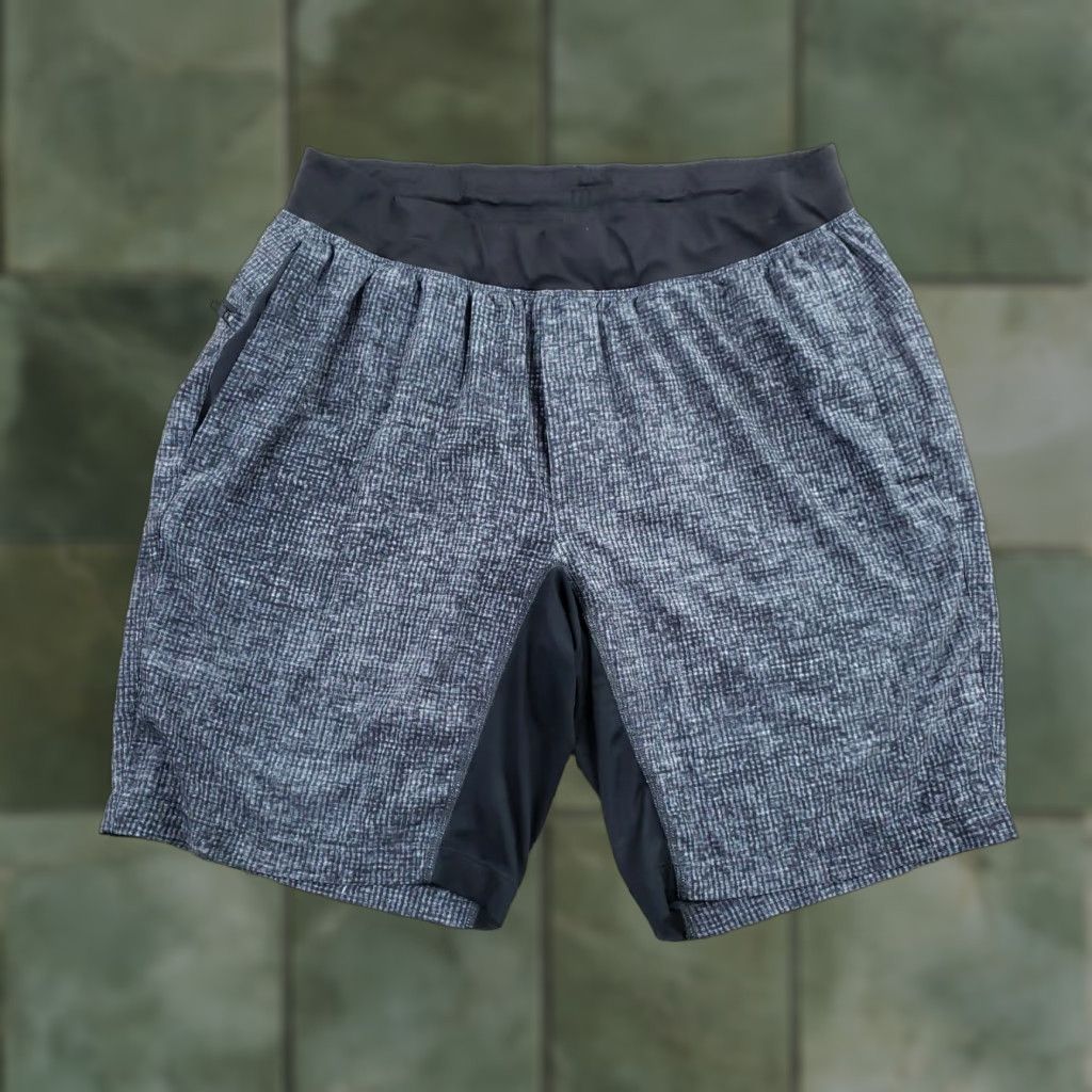 Lululemon LULULEMON T.H.E. Linerless Short Men XL Gray Geometric Drawstring Running m7y50s Size US 36 / EU 52 - 1 Thumbnail