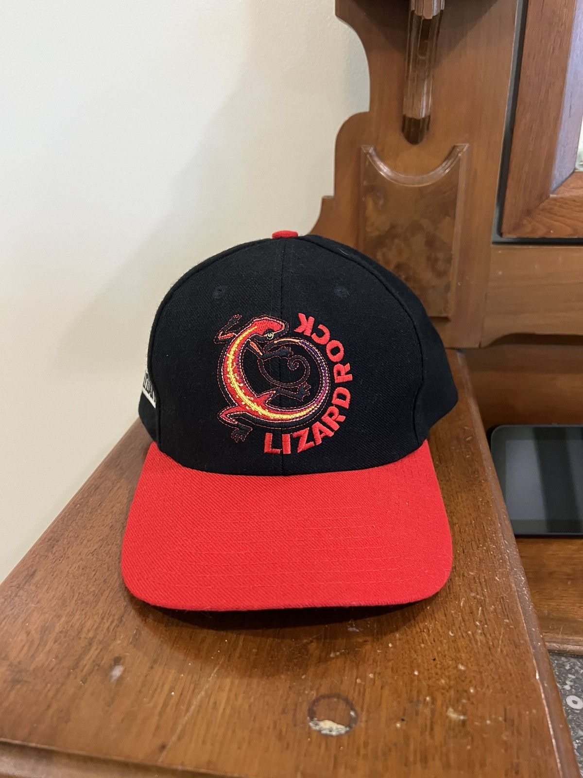 Marlboro × Marlboro Adventure Team × Vintage Vintage 90s Marlboro Strapback Size ONE SIZE - 1 Thumbnail